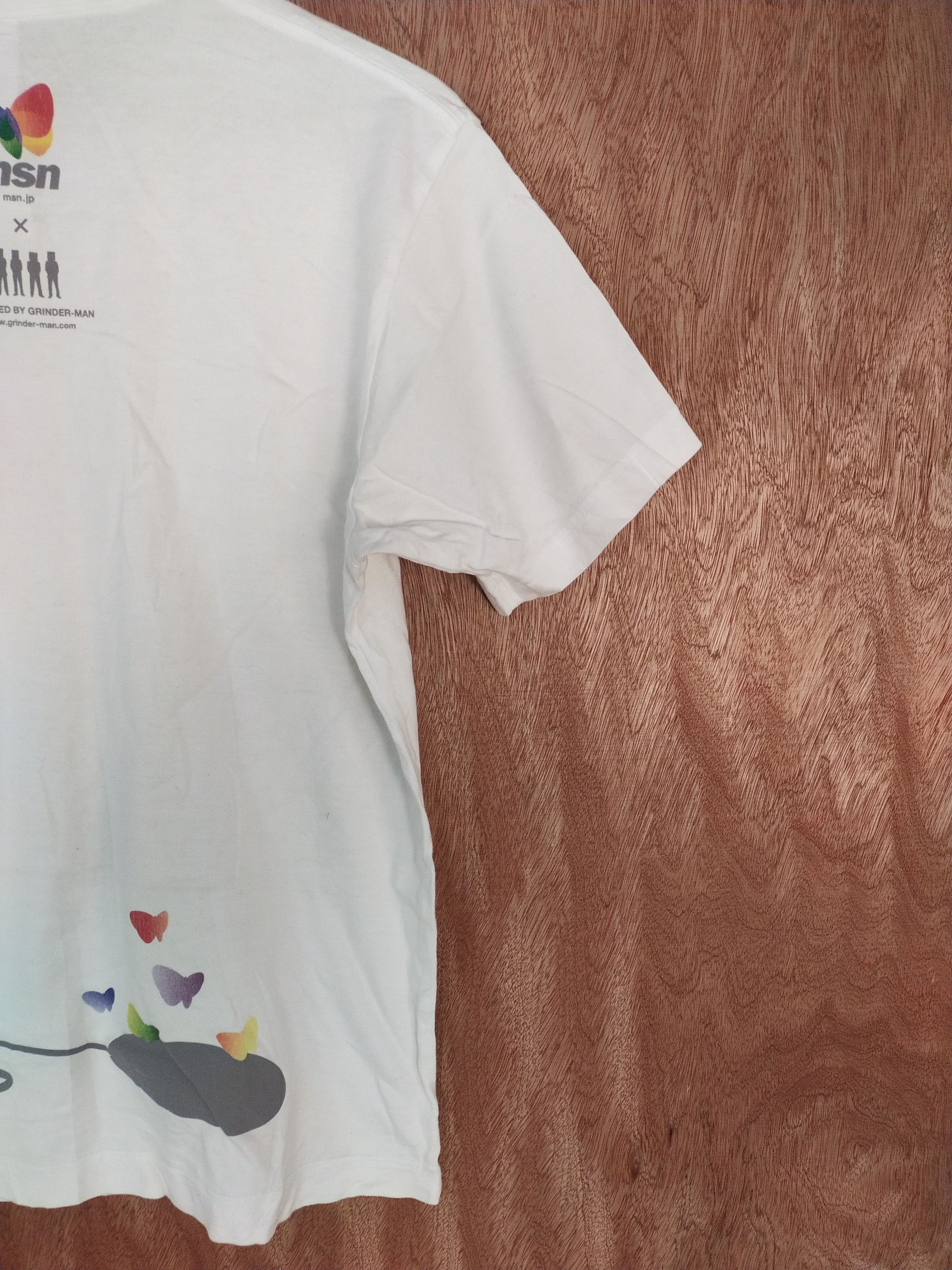 Japanese Brand Uniqlo X MSN.JP designer by Grinder man white Tshirt #S052 Size US S / EU 44-46 / 1 - 11 Thumbnail