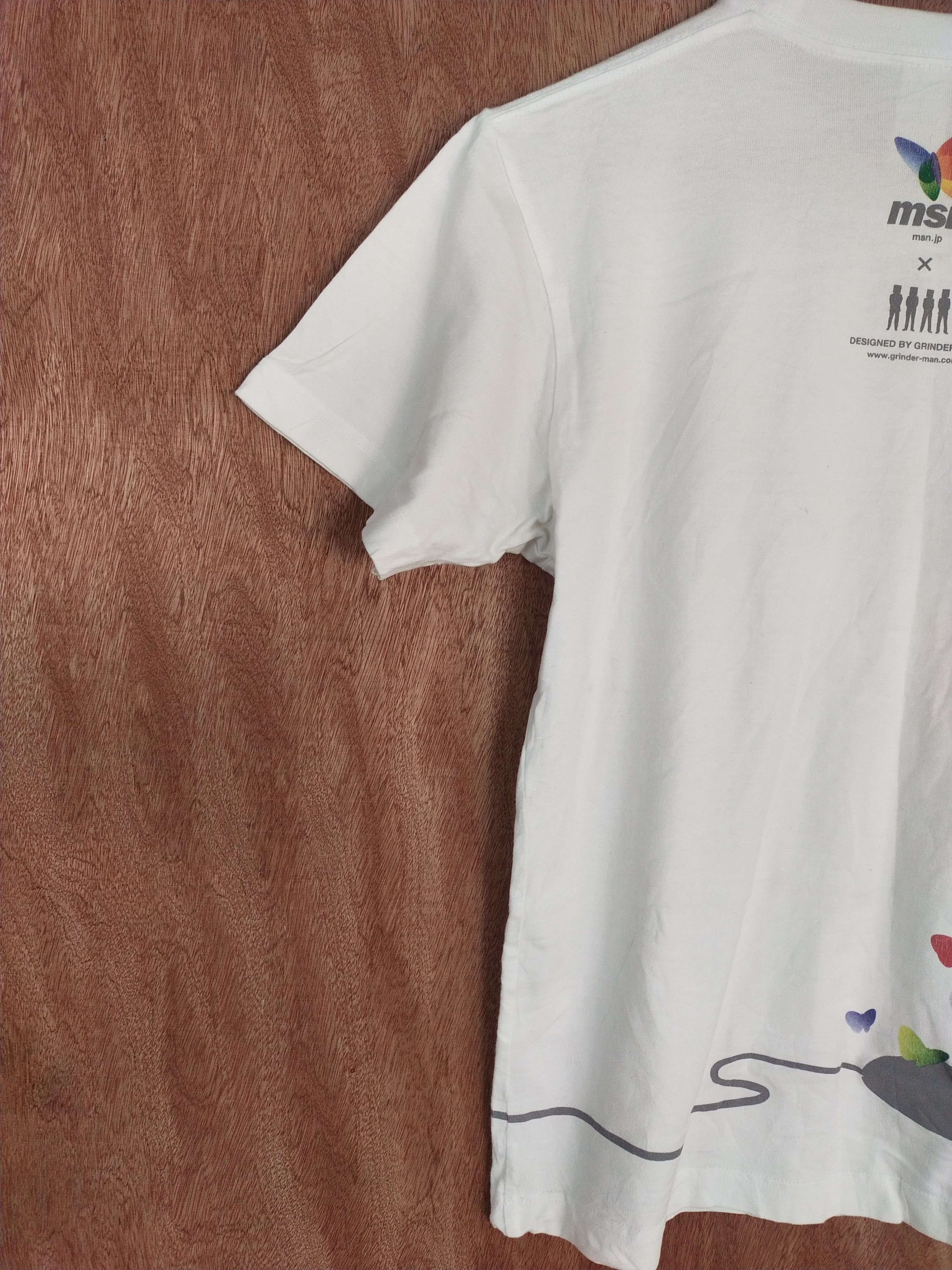 Japanese Brand Uniqlo X MSN.JP designer by Grinder man white Tshirt #S052 Size US S / EU 44-46 / 1 - 10 Thumbnail