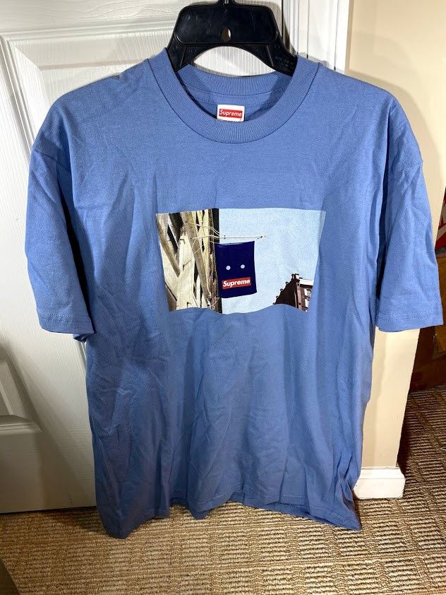 Supreme Billboard T-Shirt Size L