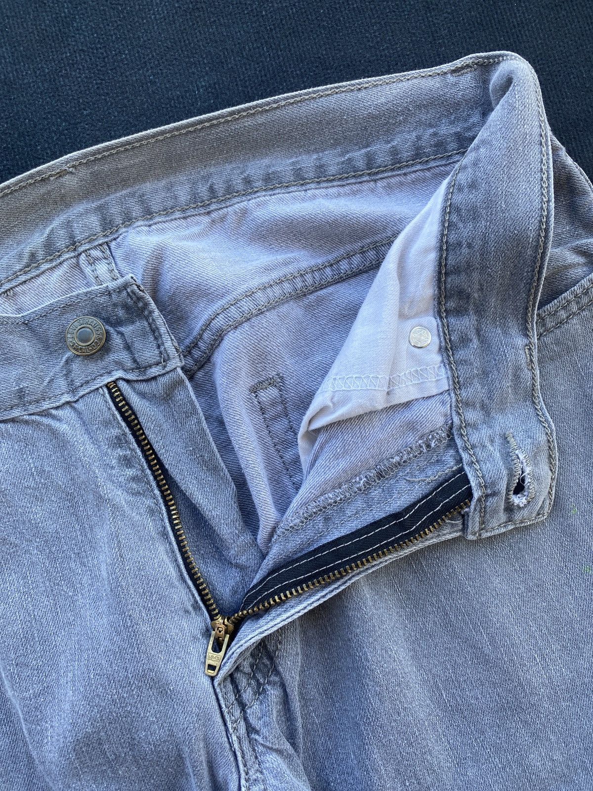 Jean × Levi's × Vintage VINTAGE LEVIS 514 GREY JEANS-J413 Size US 32 / EU 48 - 5 Thumbnail