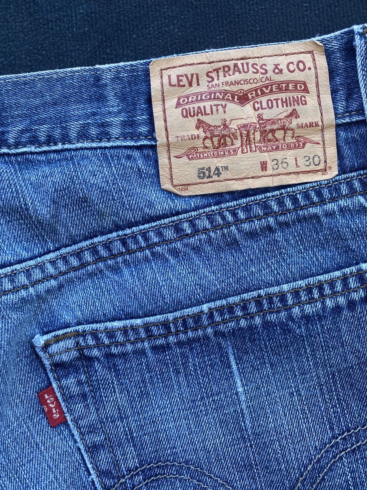Jean × Levi's × Vintage VINTAGE LEVIS 514 SLIM STRAIGHT JEANS-J417 Size US 37 - 12 Thumbnail