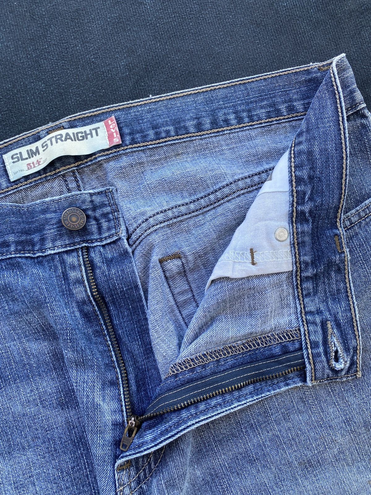 Jean × Levi's × Vintage VINTAGE LEVIS 514 SLIM STRAIGHT JEANS-J417 Size US 37 - 5 Thumbnail
