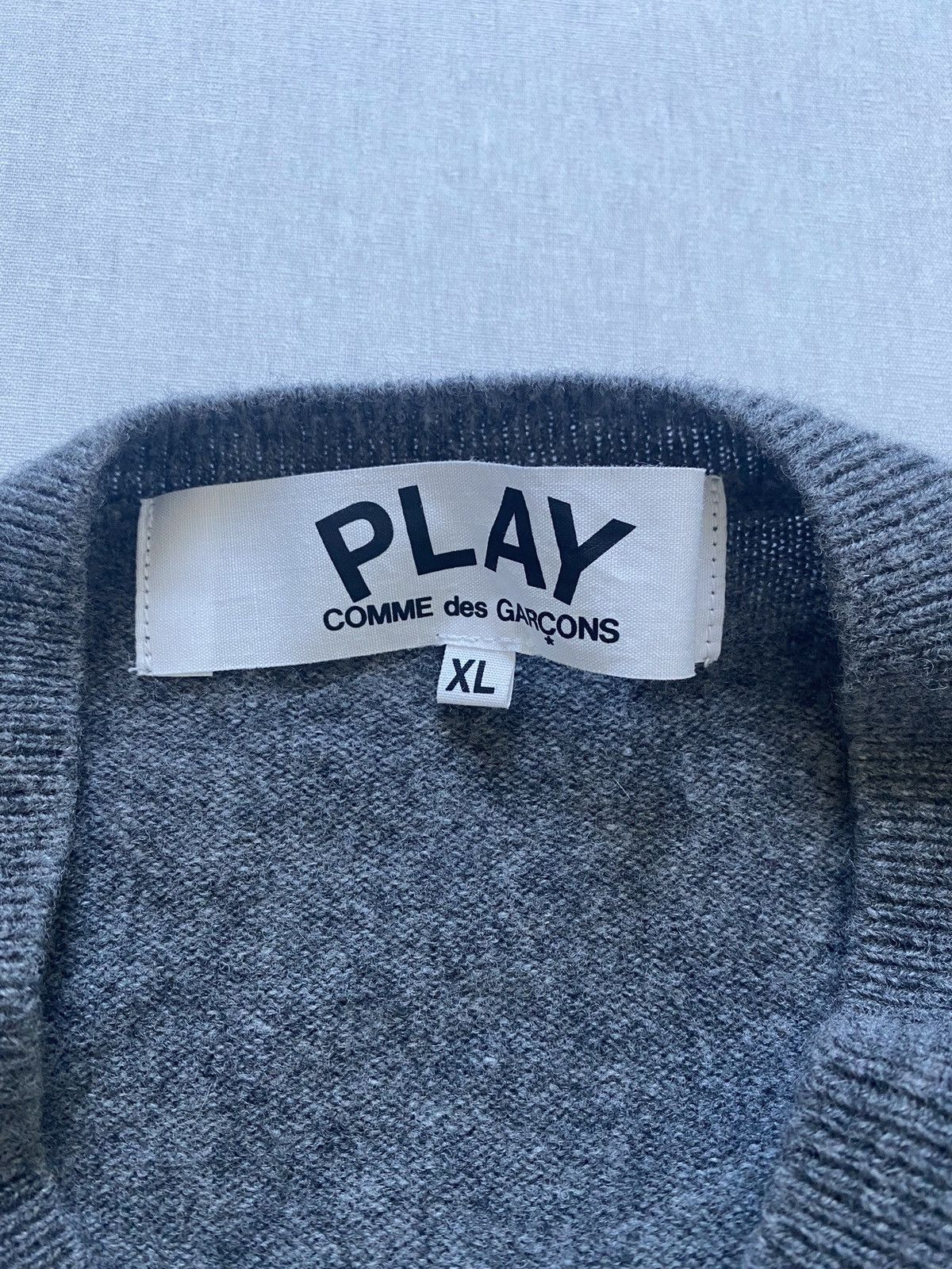 Comme des Garcons Comme Des Garçons V-neck Sweater Gray Size US XL / EU 56 / 4 - 5 Thumbnail