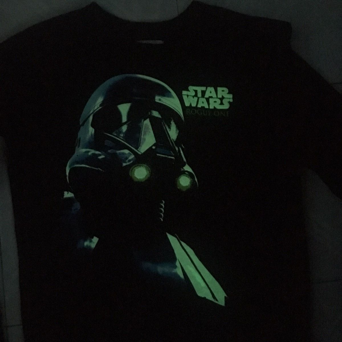 Gap GAP X STAR WARS Glow in the Dark Size US S / EU 44-46 / 1 - 6 Thumbnail