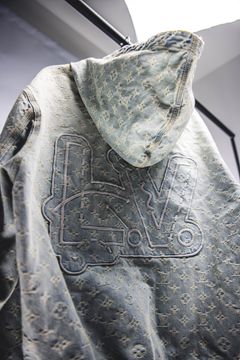 Louis Vuitton NBA Lv Monogram Denim Jacket Size 48 Blue Logo Hooded Zip  Coat – THE-ECHELON