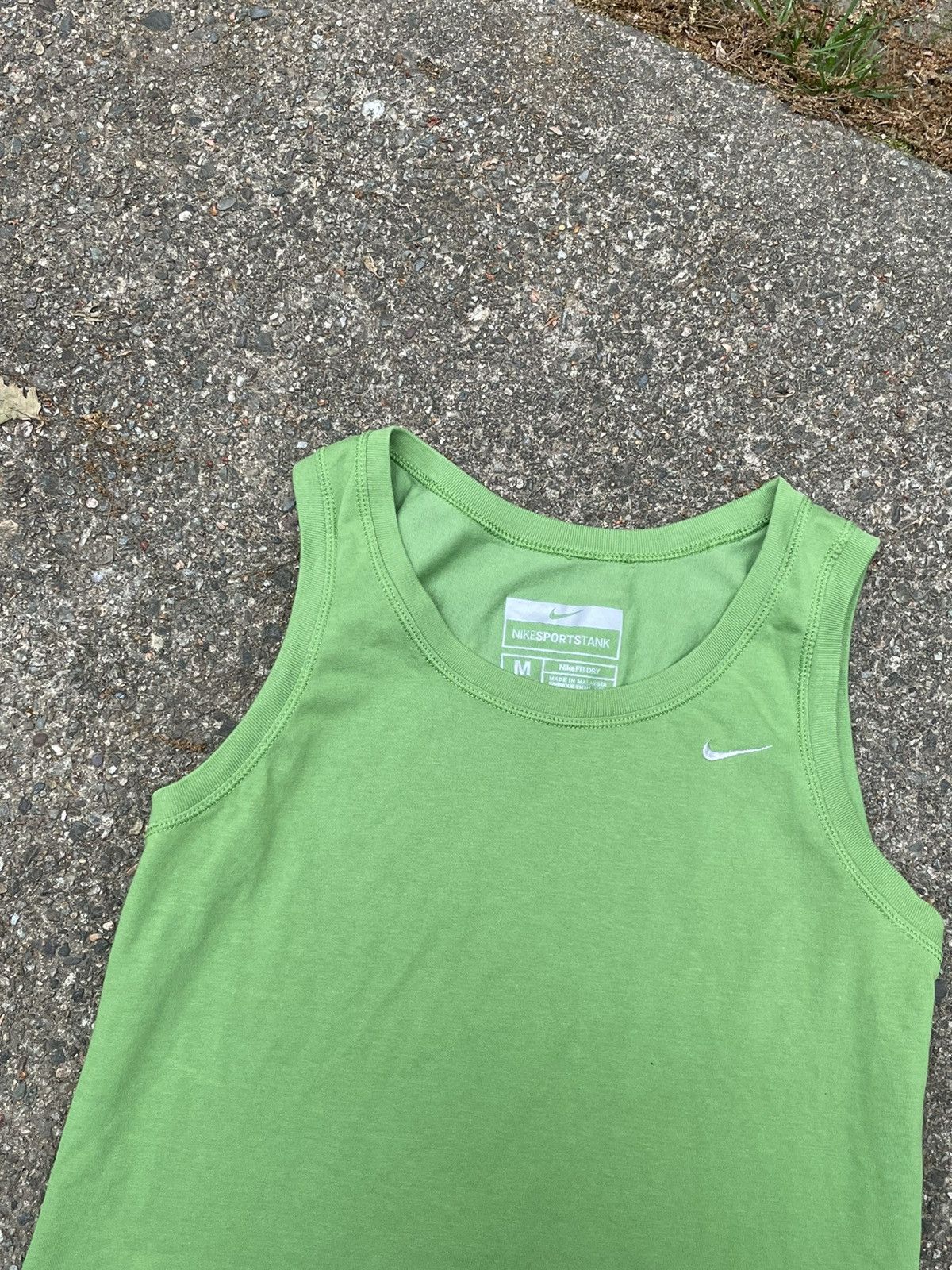 Nike Nike Dri Fit Active Tank Top Workout 16x25 Size US S / EU 44-46 / 1 - 1 Thumbnail