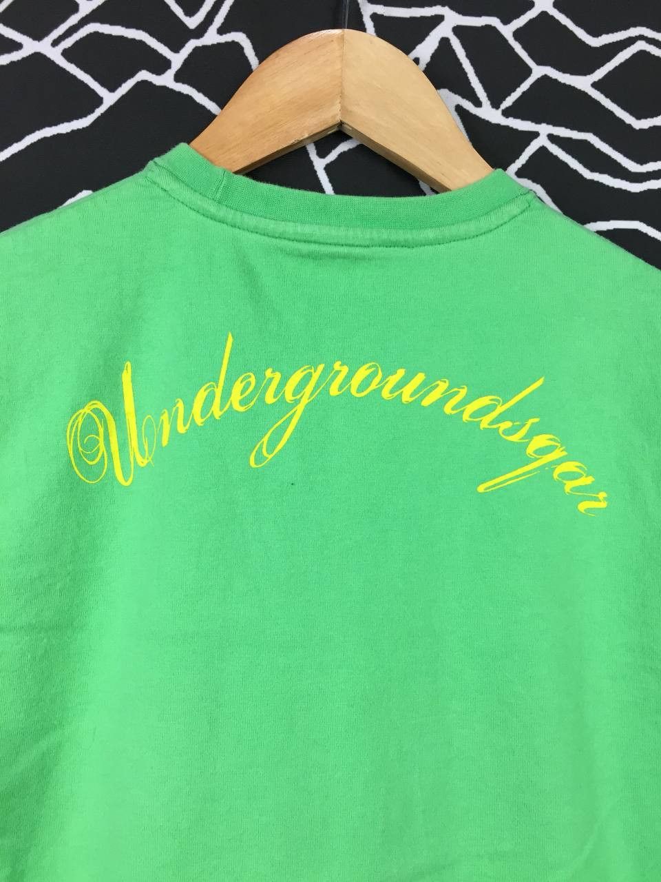 Japanese Brand Vtg Square Japanese Brand Genocide Charles Manson Photo Tee Size US M / EU 48-50 / 2 - 9 Thumbnail