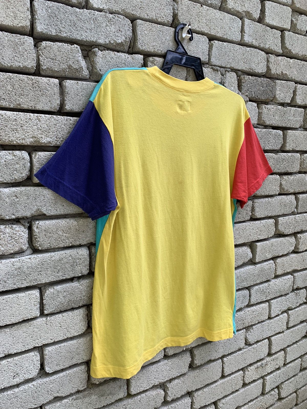 Designer × United Colors Of Benetton United Colors Of Benetton One World T Shirt Size US M / EU 48-50 / 2 - 7 Thumbnail
