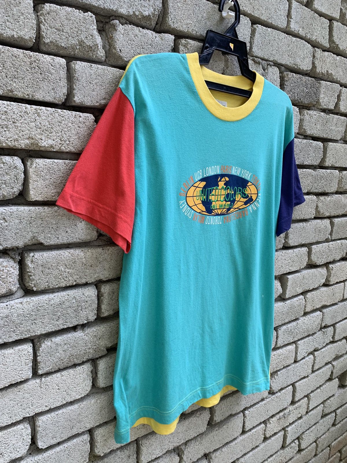 Designer × United Colors Of Benetton United Colors Of Benetton One World T Shirt Size US M / EU 48-50 / 2 - 4 Thumbnail