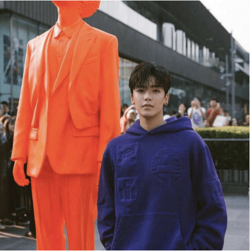 LOUIS VUITTON ルイヴィトン 3Dパッチポケットハーフジップ