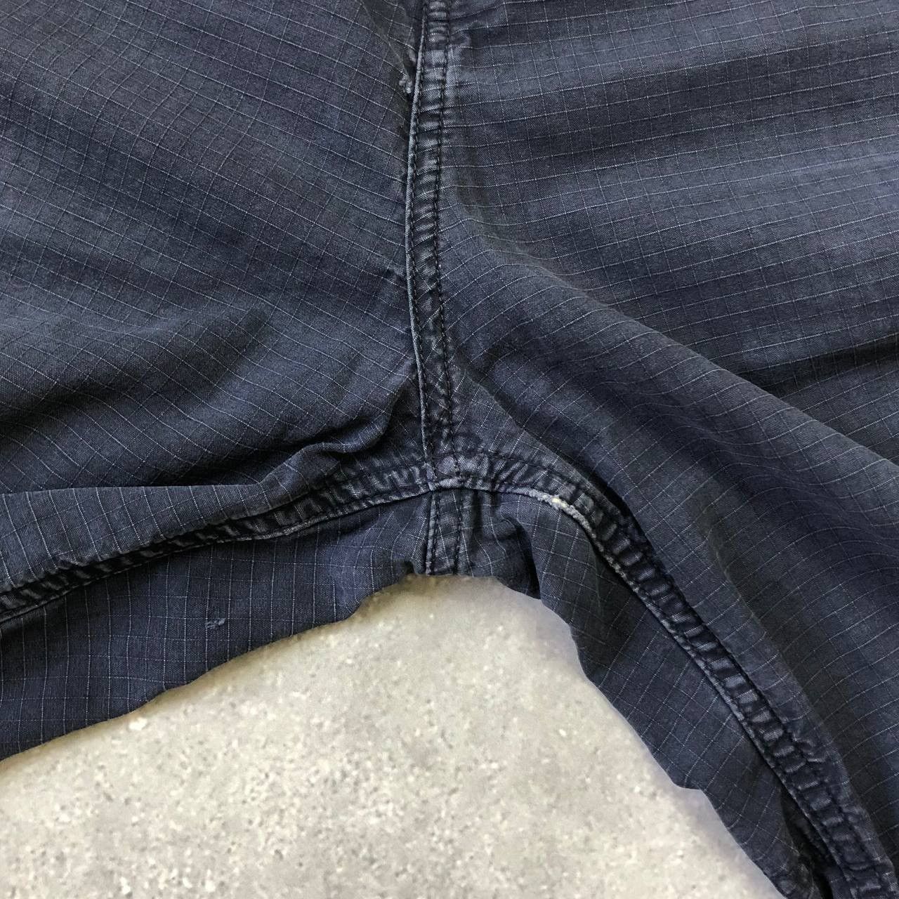 Carhartt Wip Vintage Carhartt Cargo Trashed Shorts Faded Blue Size W40 Size US 40 / EU 56 - 13 Thumbnail