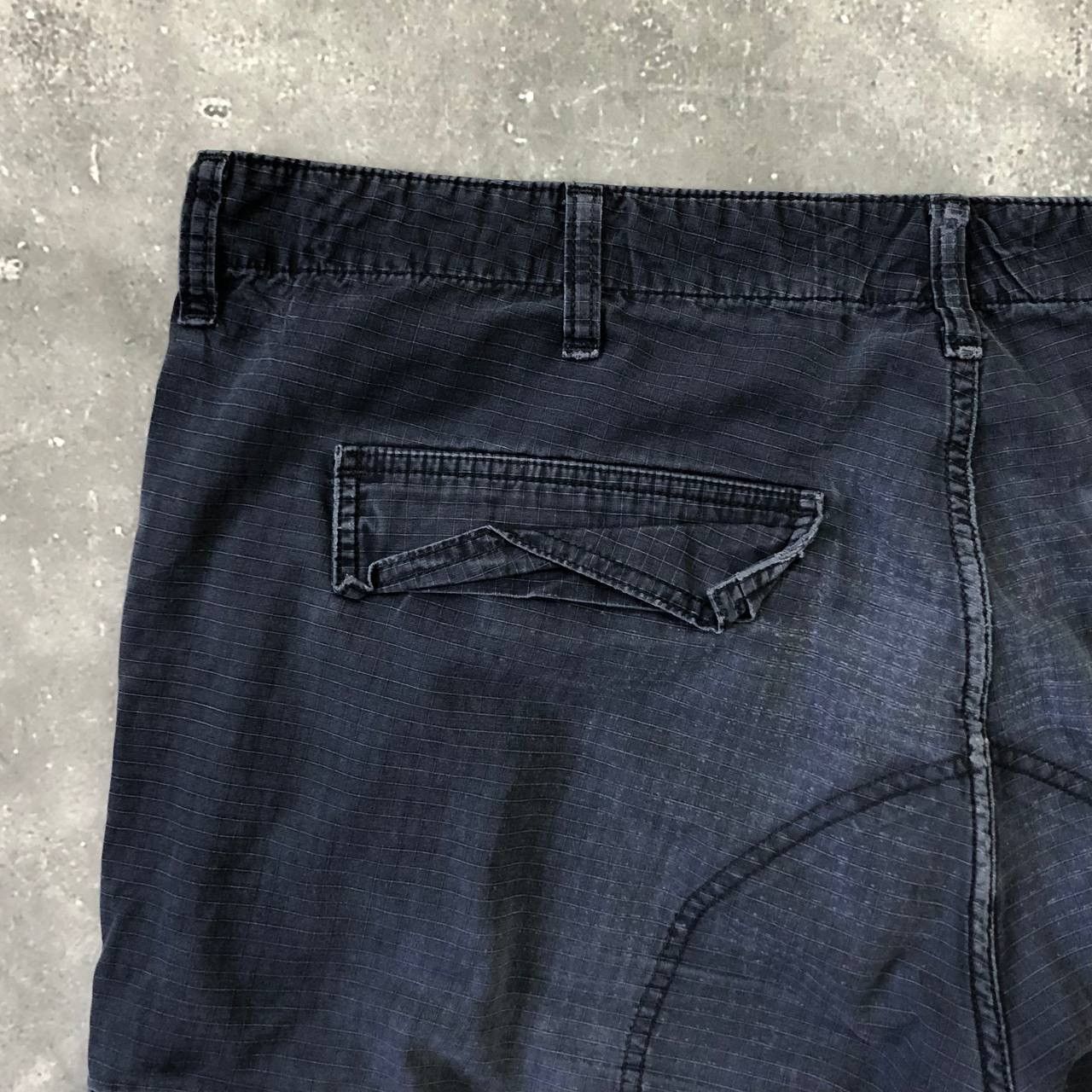 Carhartt Wip Vintage Carhartt Cargo Trashed Shorts Faded Blue Size W40 Size US 40 / EU 56 - 20 Thumbnail