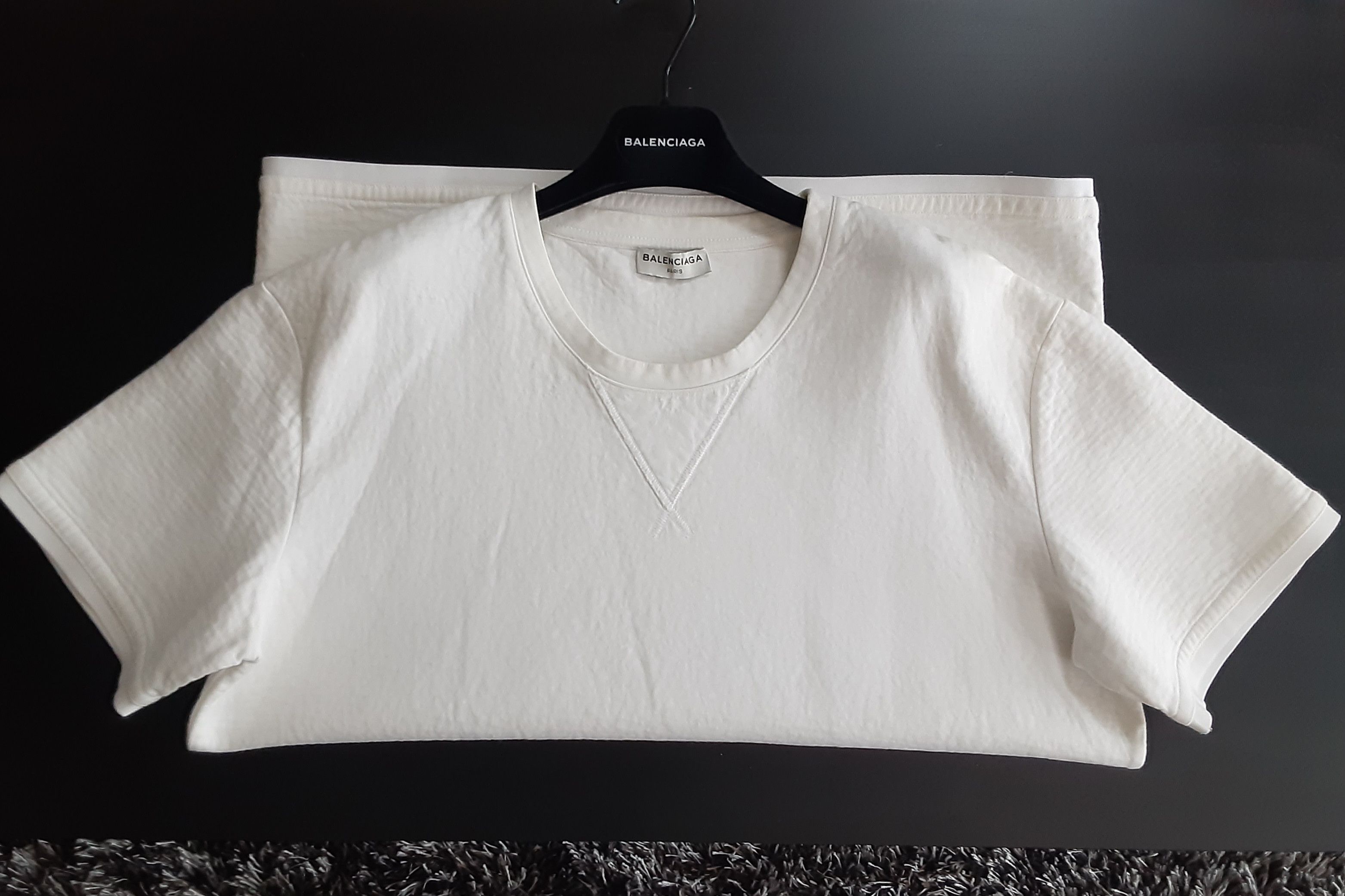 Balenciaga Balenciaga white neoprene shirt Size US L / EU 52-54 / 3 - 1 Thumbnail