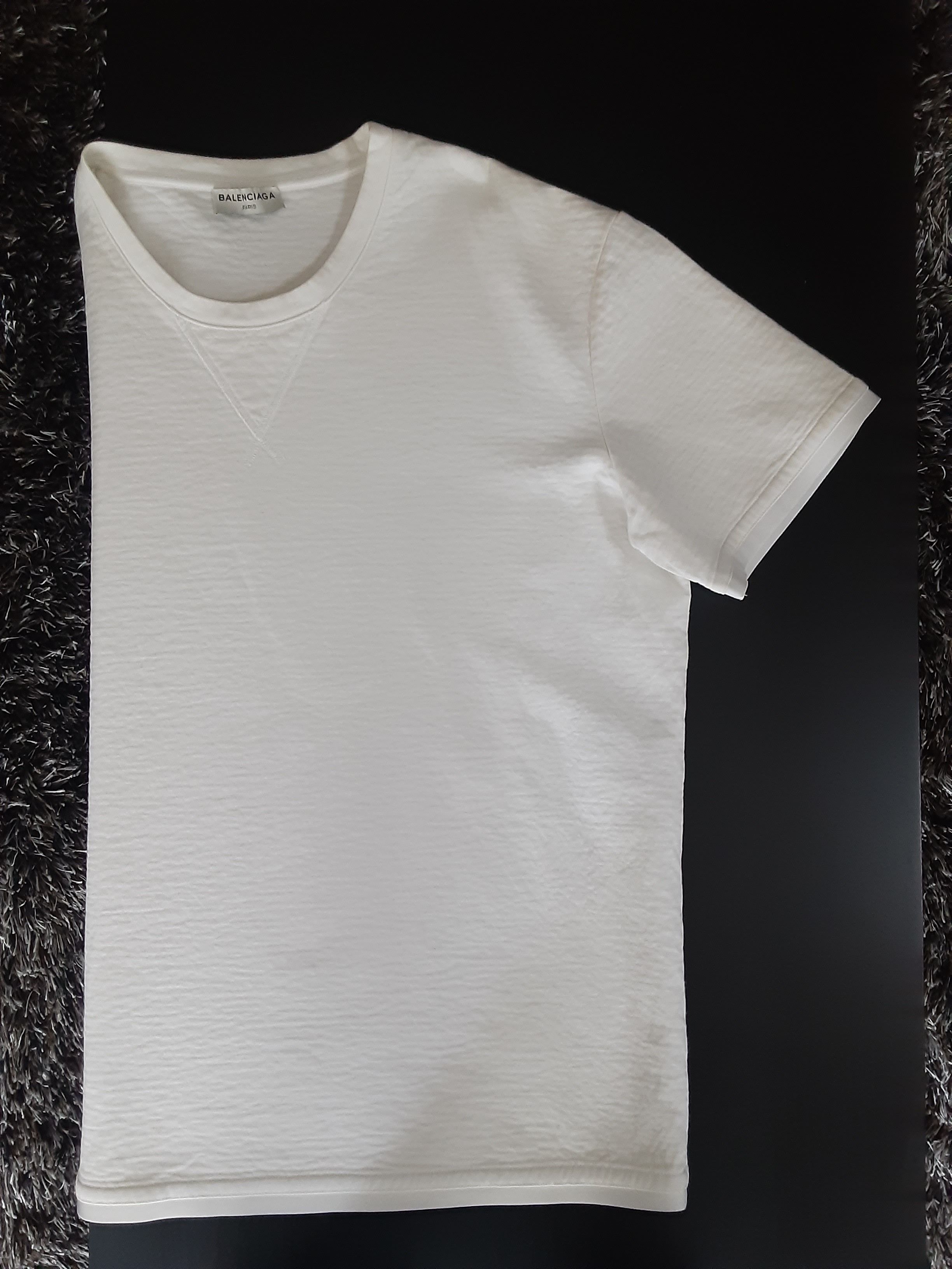 Balenciaga Balenciaga white neoprene shirt Size US L / EU 52-54 / 3 - 2 Thumbnail