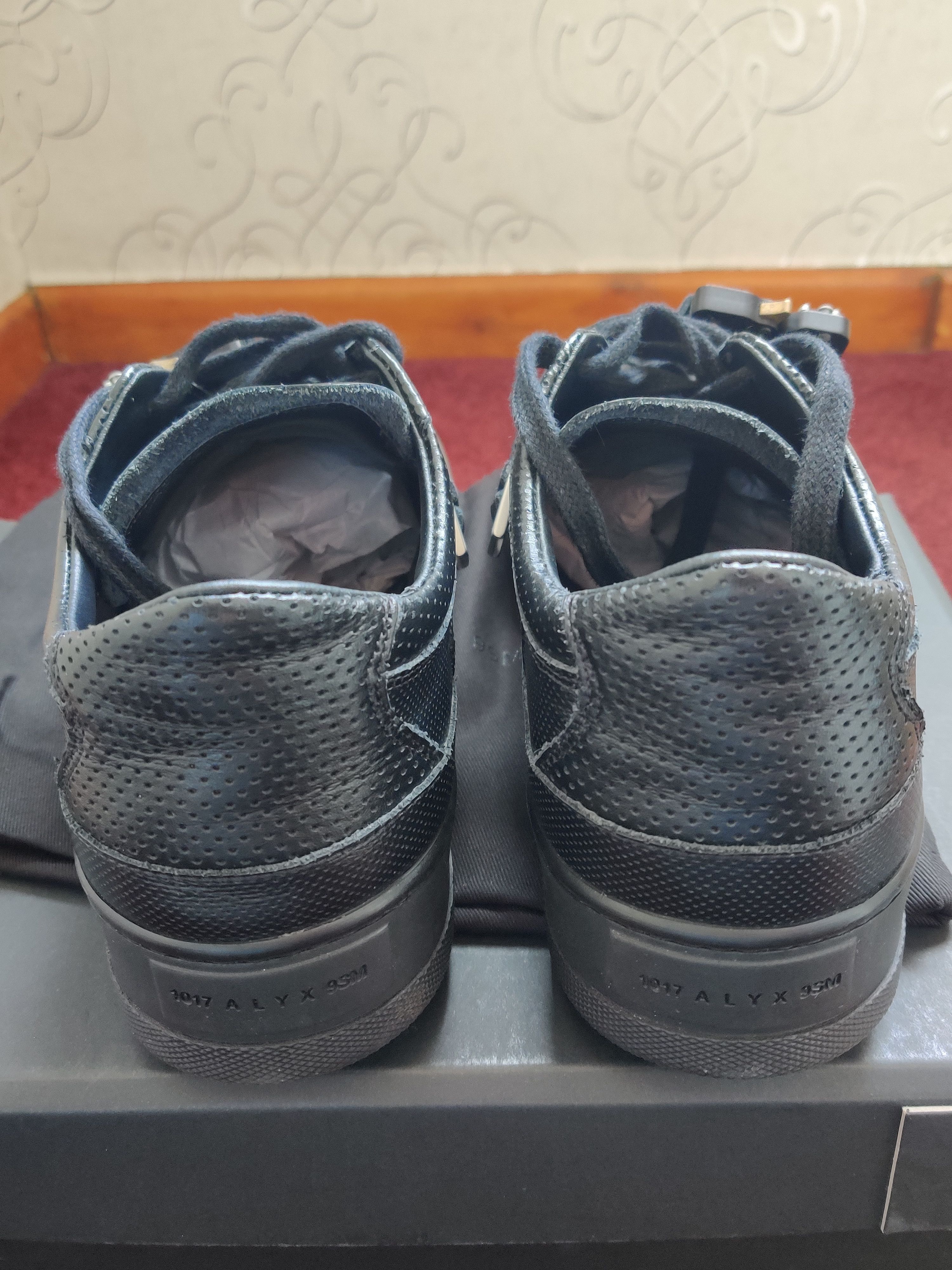 1017 ALYX 9SM Buckle Low Trainer Size US 11 / EU 44 - 8 Thumbnail