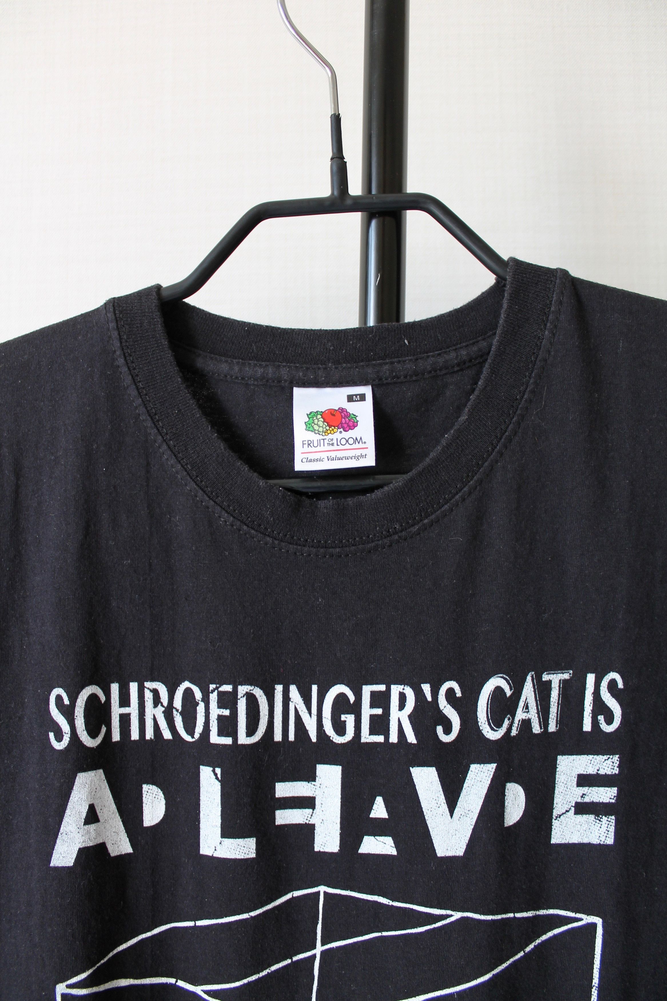 Arts & Science Schrodinger Cat Vintage Tee T Shirt size M Size US M / EU 48-50 / 2 - 3 Thumbnail