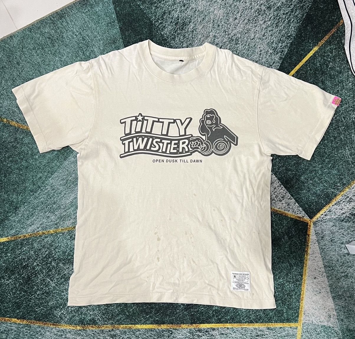 Japanese Brand × Seditionaries × Vintage Vintage Titty Twister shirt distress Size US M / EU 48-50 / 2 - 1 Thumbnail