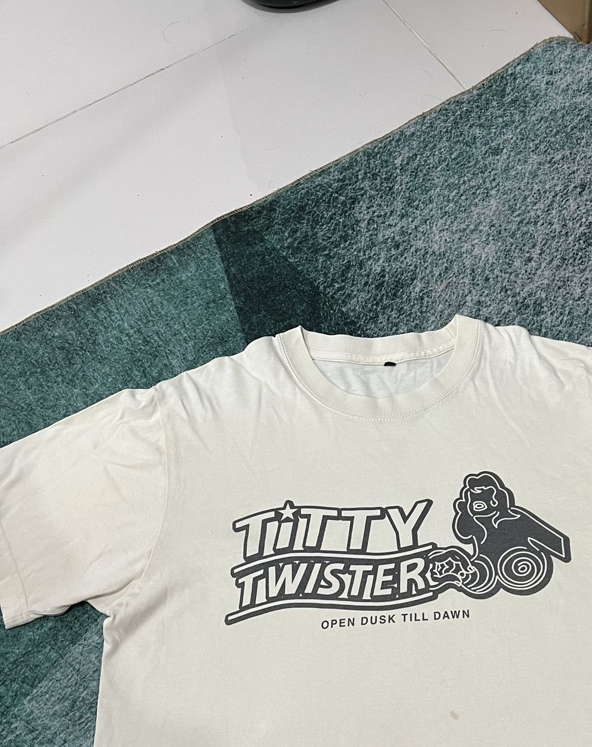 Japanese Brand × Seditionaries × Vintage Vintage Titty Twister shirt distress Size US M / EU 48-50 / 2 - 6 Thumbnail