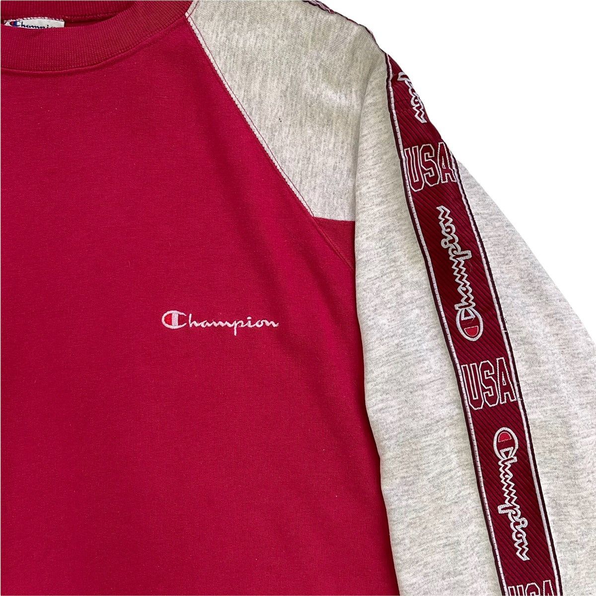Champion Vintage 90s Champion Side Tape Design Crewneck Sweatshirt Size US L / EU 52-54 / 3 - 6 Thumbnail