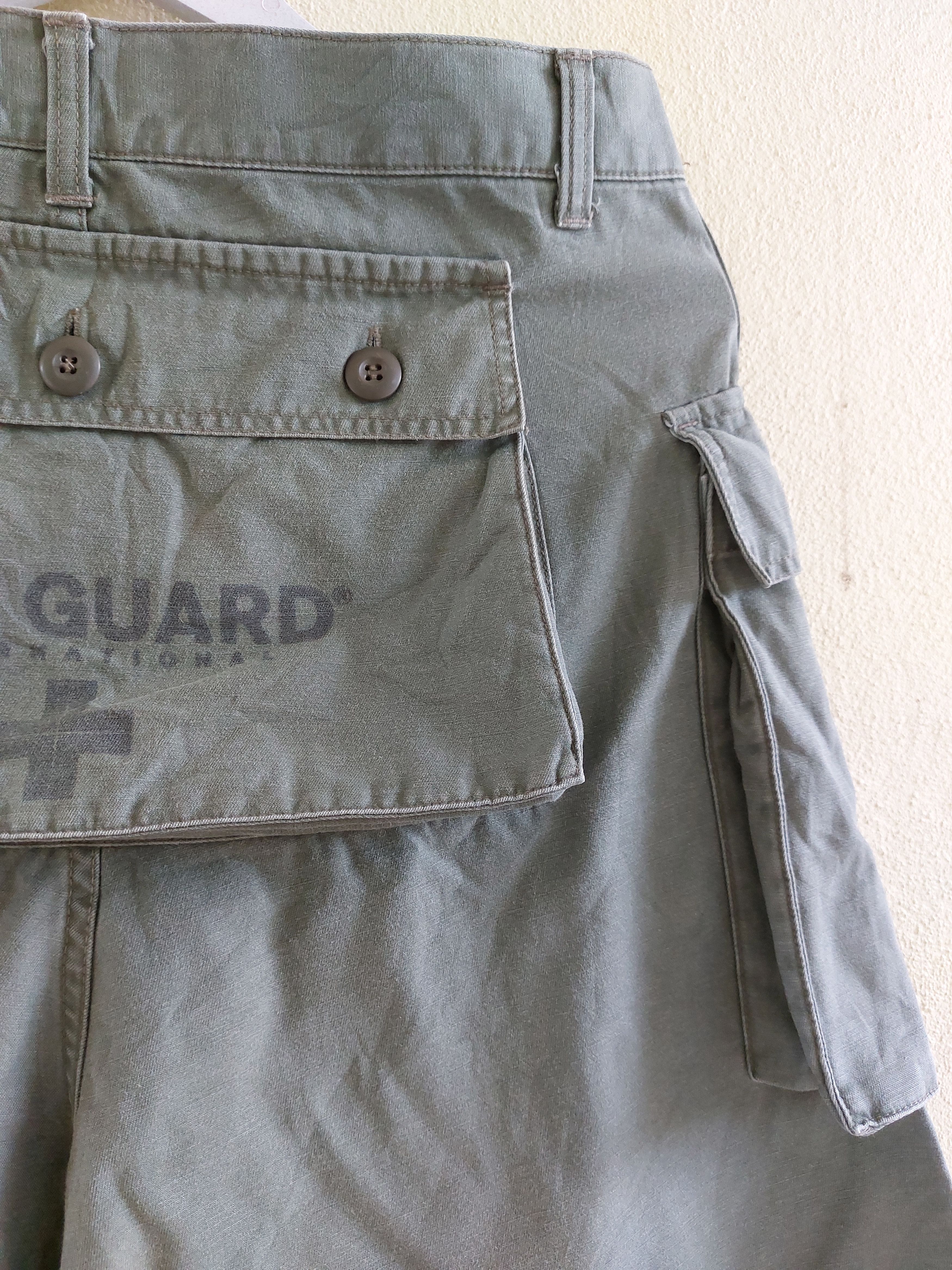 Japanese Brand LIFE GUARD styled army monkey short pants Size US 32 / EU 48 - 6 Thumbnail