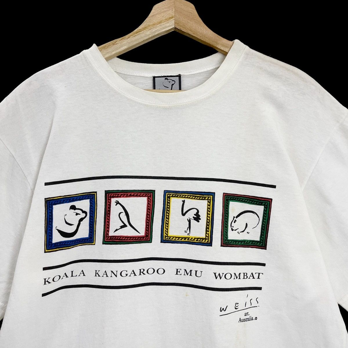 Vintage Vintage 90’s Weiss Art Australia Crewneck T-Shirt Size M Size US M / EU 48-50 / 2 - 4 Thumbnail
