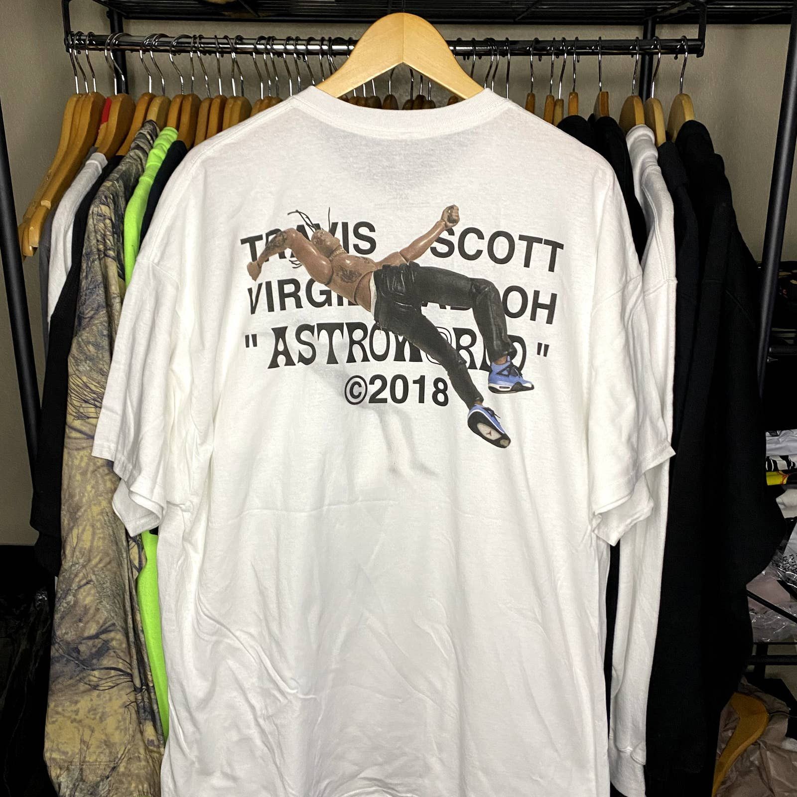 Travis Scott Cactus Jack Virgil Abloh Astroworld Hanging By A Thread