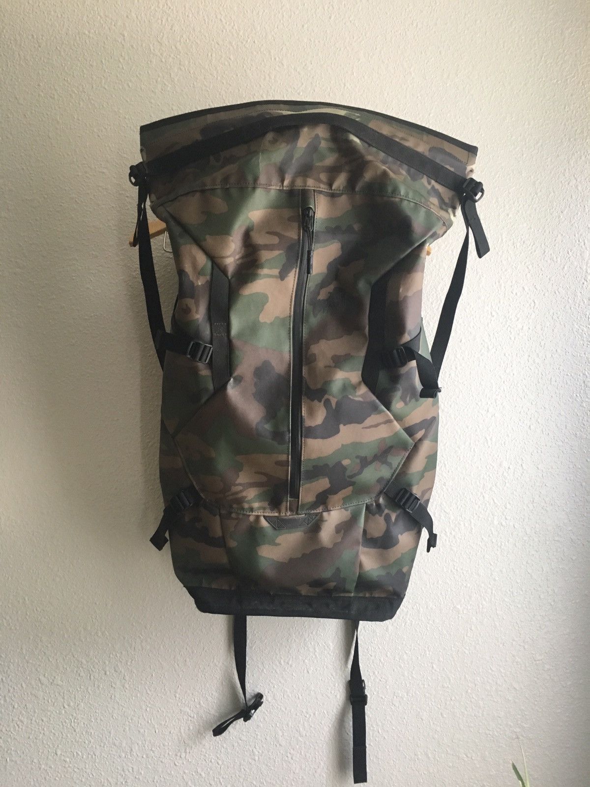 The North Face Scoria Camo Rolltop Backpack | Grailed