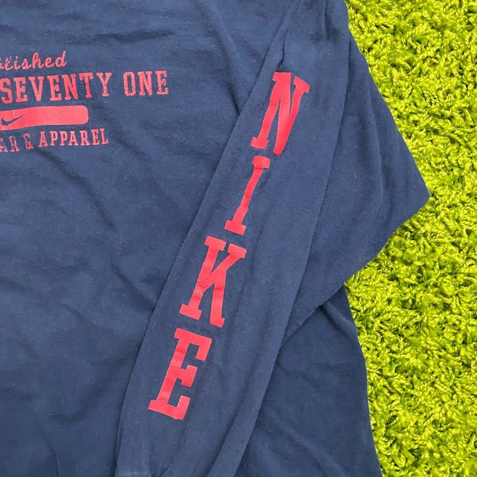Nike × Vintage Vintage Navy Nike T-shirt Long Sleeved XL Size US XL / EU 56 / 4 - 2 Thumbnail