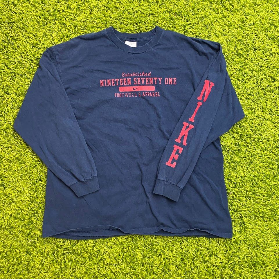 Nike × Vintage Vintage Navy Nike T-shirt Long Sleeved XL Size US XL / EU 56 / 4 - 1 Thumbnail