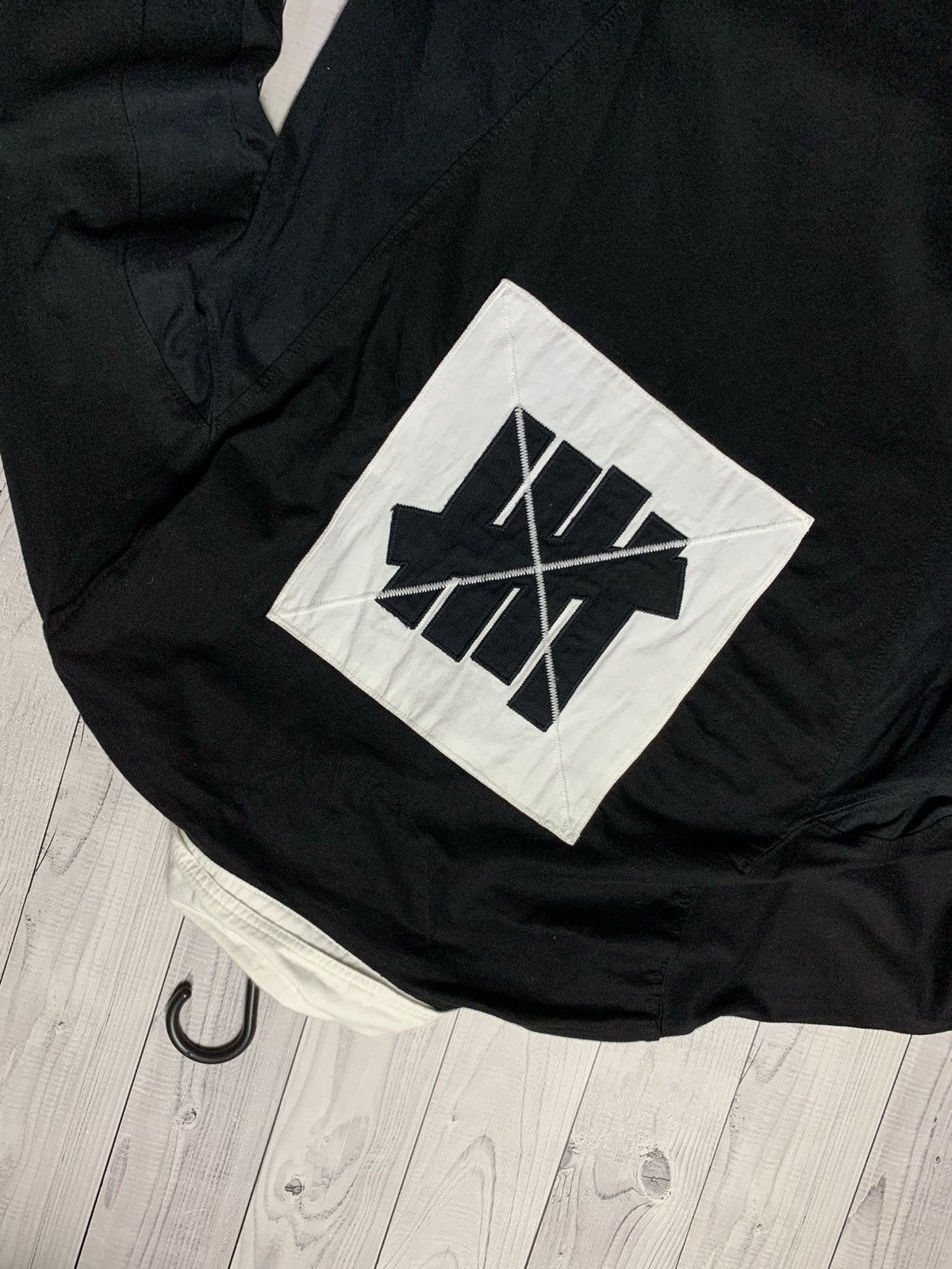 Undefeated Undefeated polo rugby sweatshirt big logo size M Size US M / EU 48-50 / 2 - 4 Thumbnail