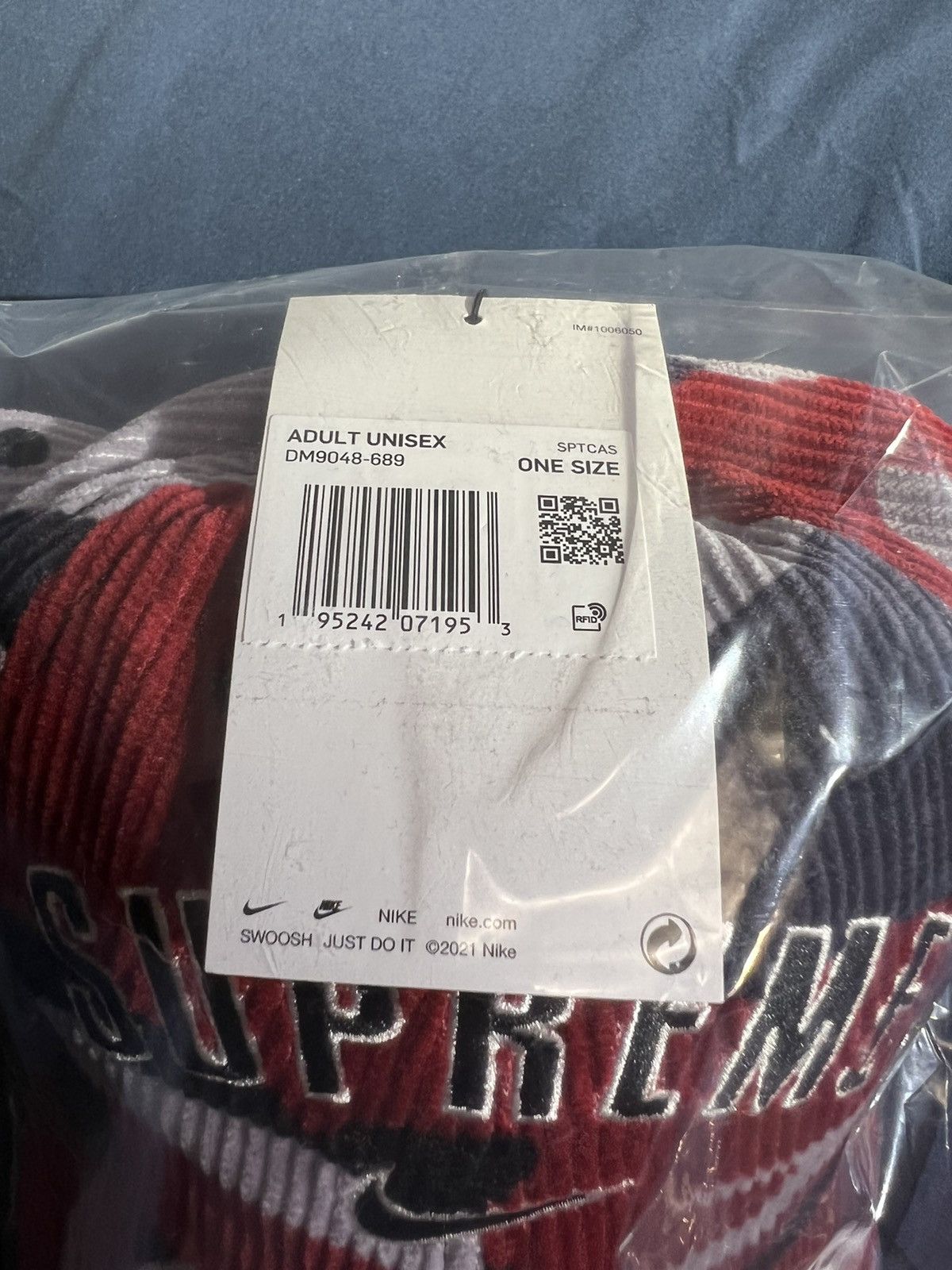 Supreme Supreme x Nike Arc Corduroy 6 panel Size ONE SIZE - 6 Thumbnail