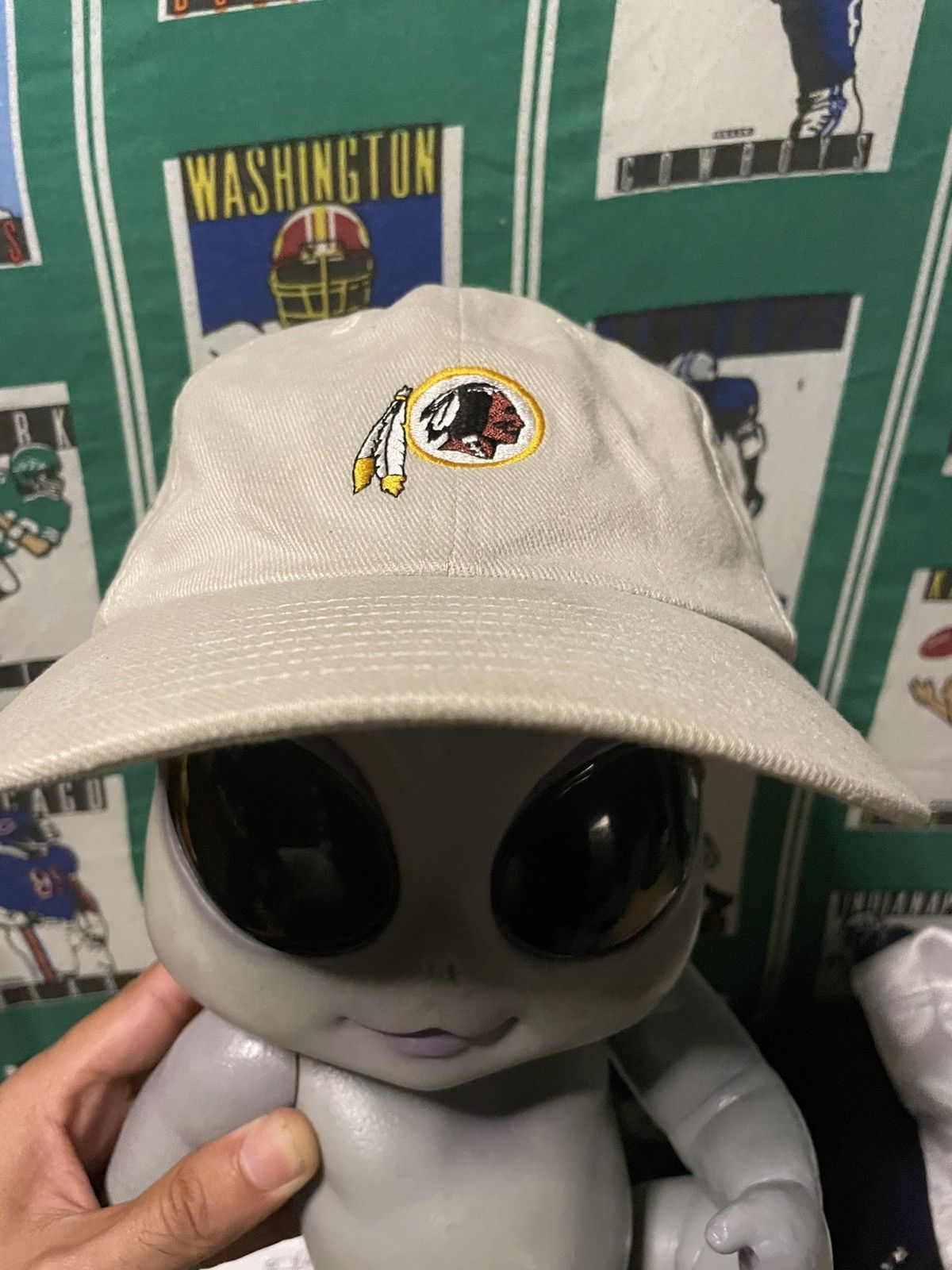 NFL × Vintage Vintage Washington Redskins Hat Velcro Strapback Football Size ONE SIZE - 1 Thumbnail