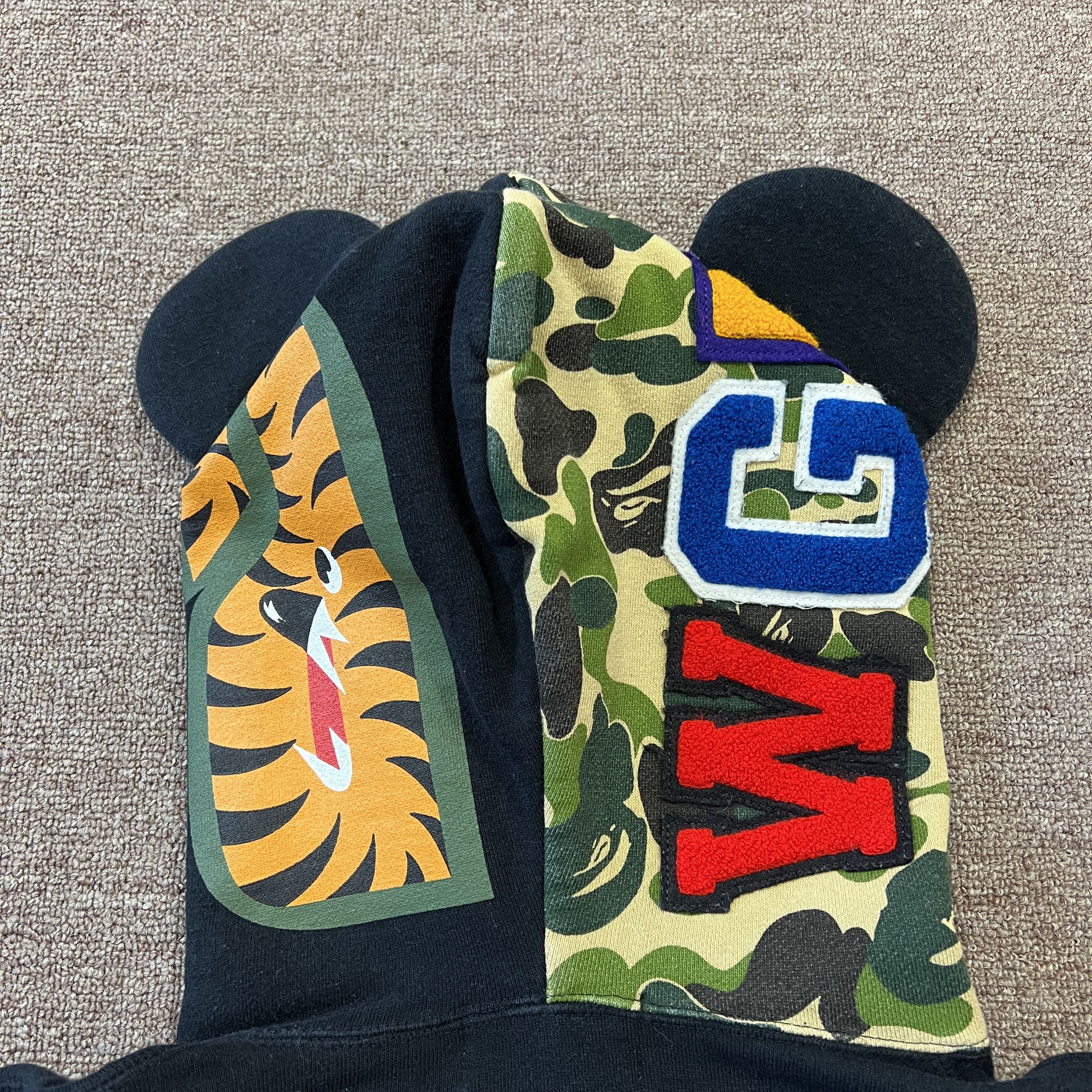 Bape Bape X Bearbrick ABC Camo Shark Full Zip Up Hoodie Size US S / EU 44-46 / 1 - 5 Thumbnail