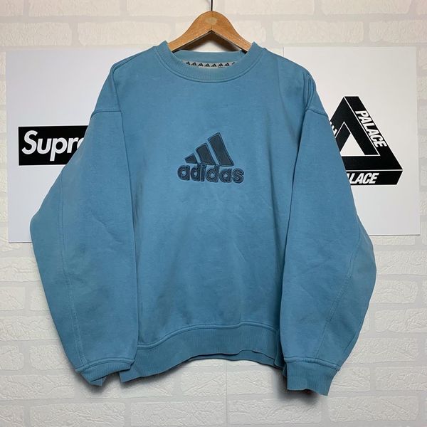 Baby blue adidas online sweatshirt vintage