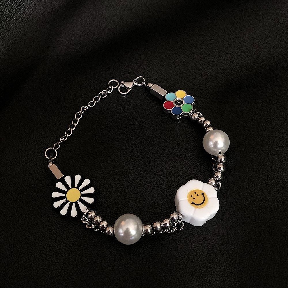 Jewelry × Vintage Smiley Pearl Daisy Pendant Fashion Titanium Steel Bracelet Size ONE SIZE - 1 Thumbnail