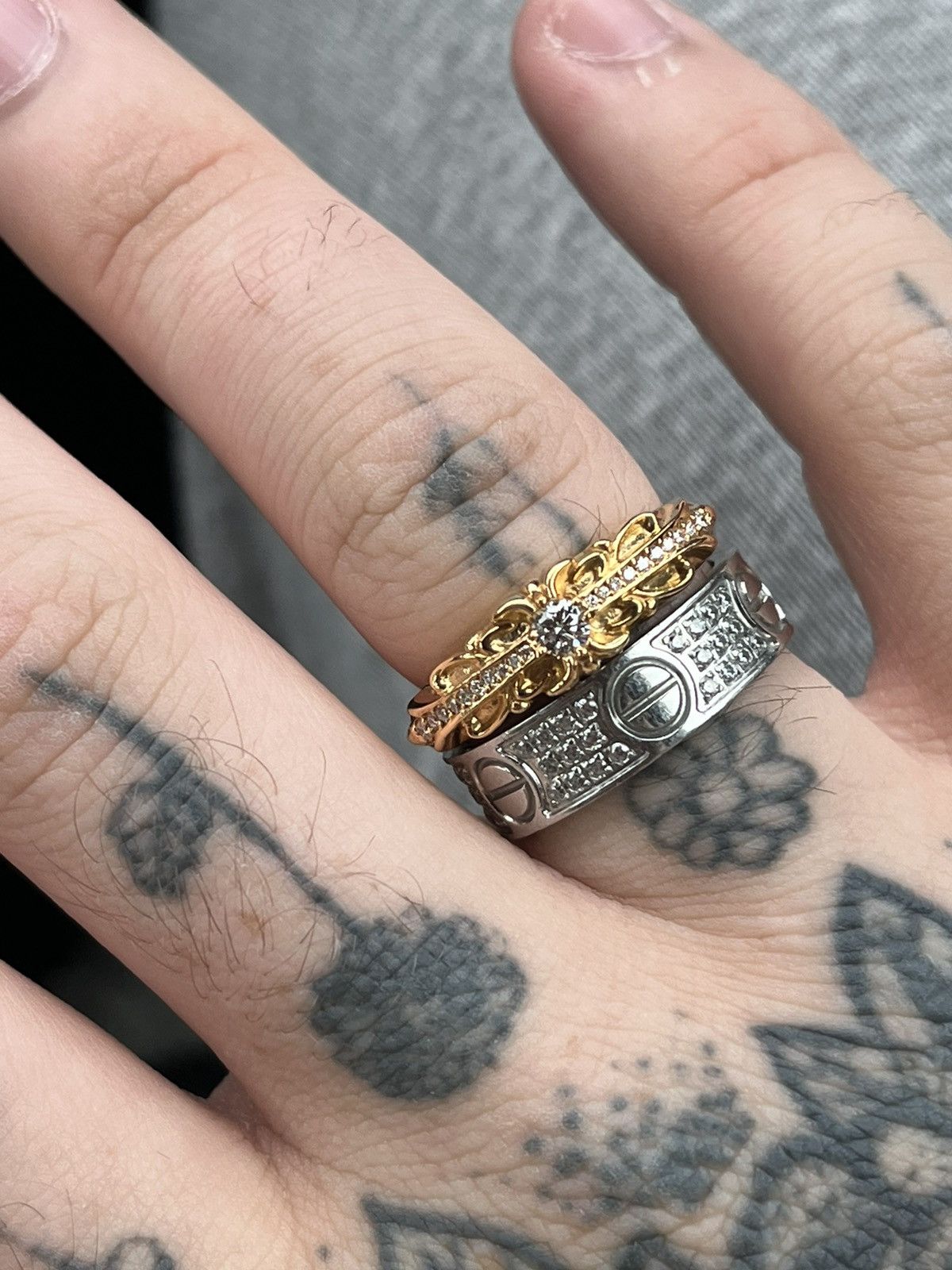 Chrome Hearts Chrome Hearts 22K Diamond Baby Floral Ring Chrome Hearts Chrome Hearts 22K Diamond Baby Floral Ring
