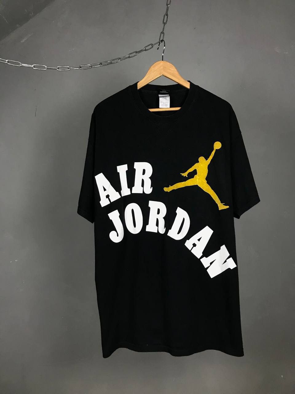 Jordan Brand × Vintage Air Jordan vintage streetwear big logo tee Size US XL / EU 56 / 4 - 1 Thumbnail
