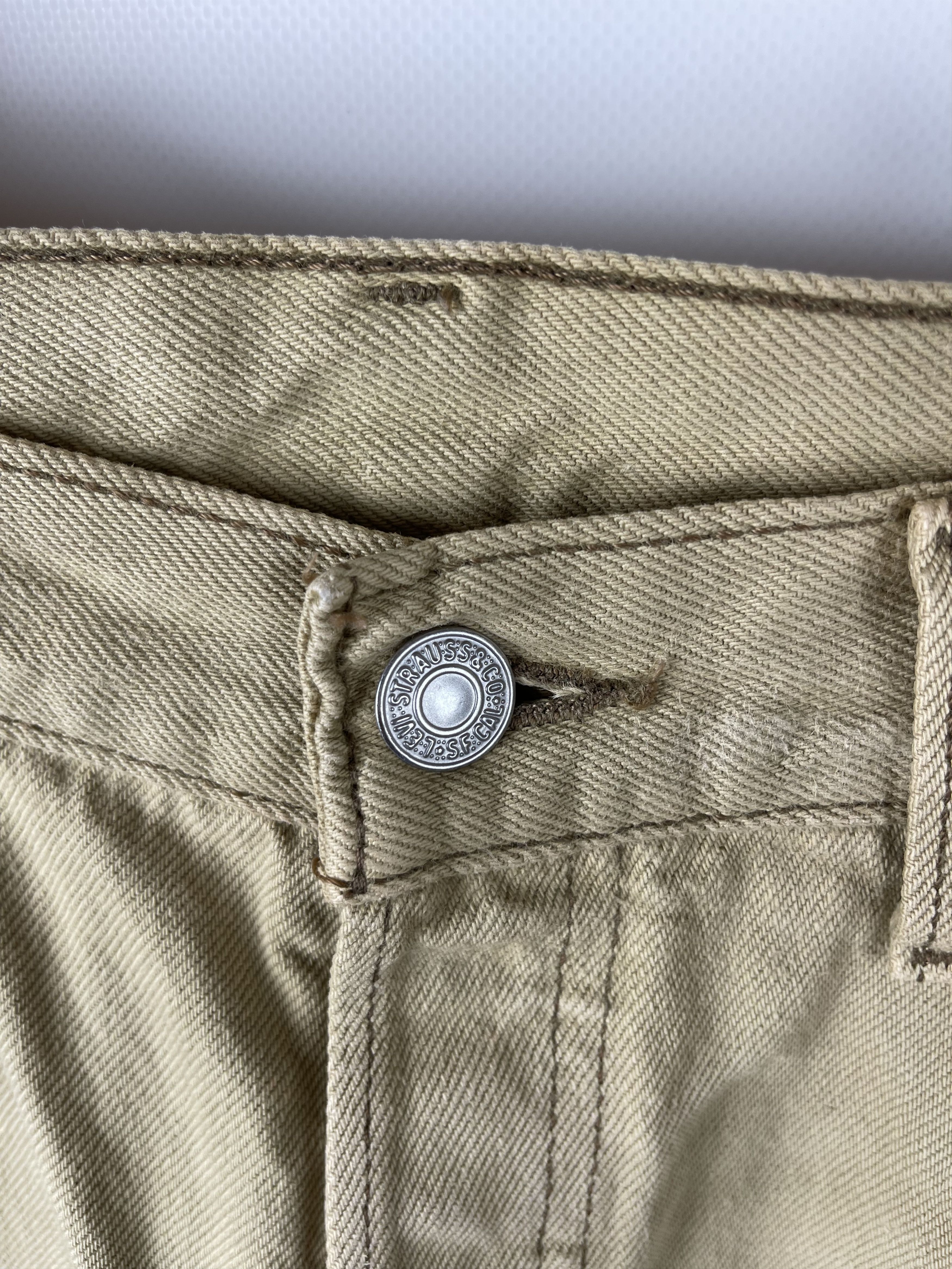 Levi's Vintage Clothing Levi’s 501 vintage made in USA beige denim jeans pants Size US 33 - 8 Thumbnail