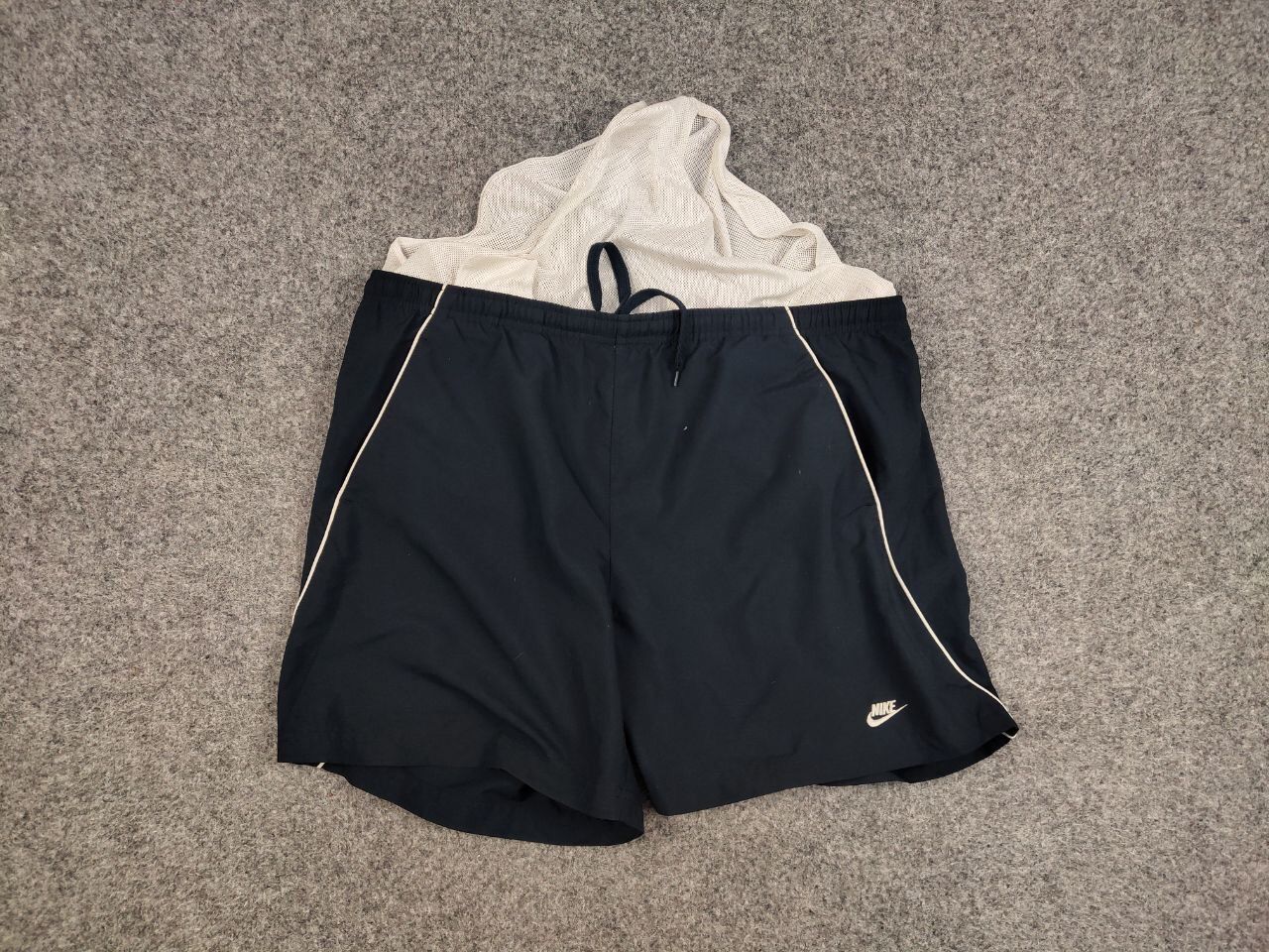 Nike Vintage Nike Shorts Blue Logo swoosh casual Y2K Streetwear Size US 34 / EU 50 - 11 Thumbnail