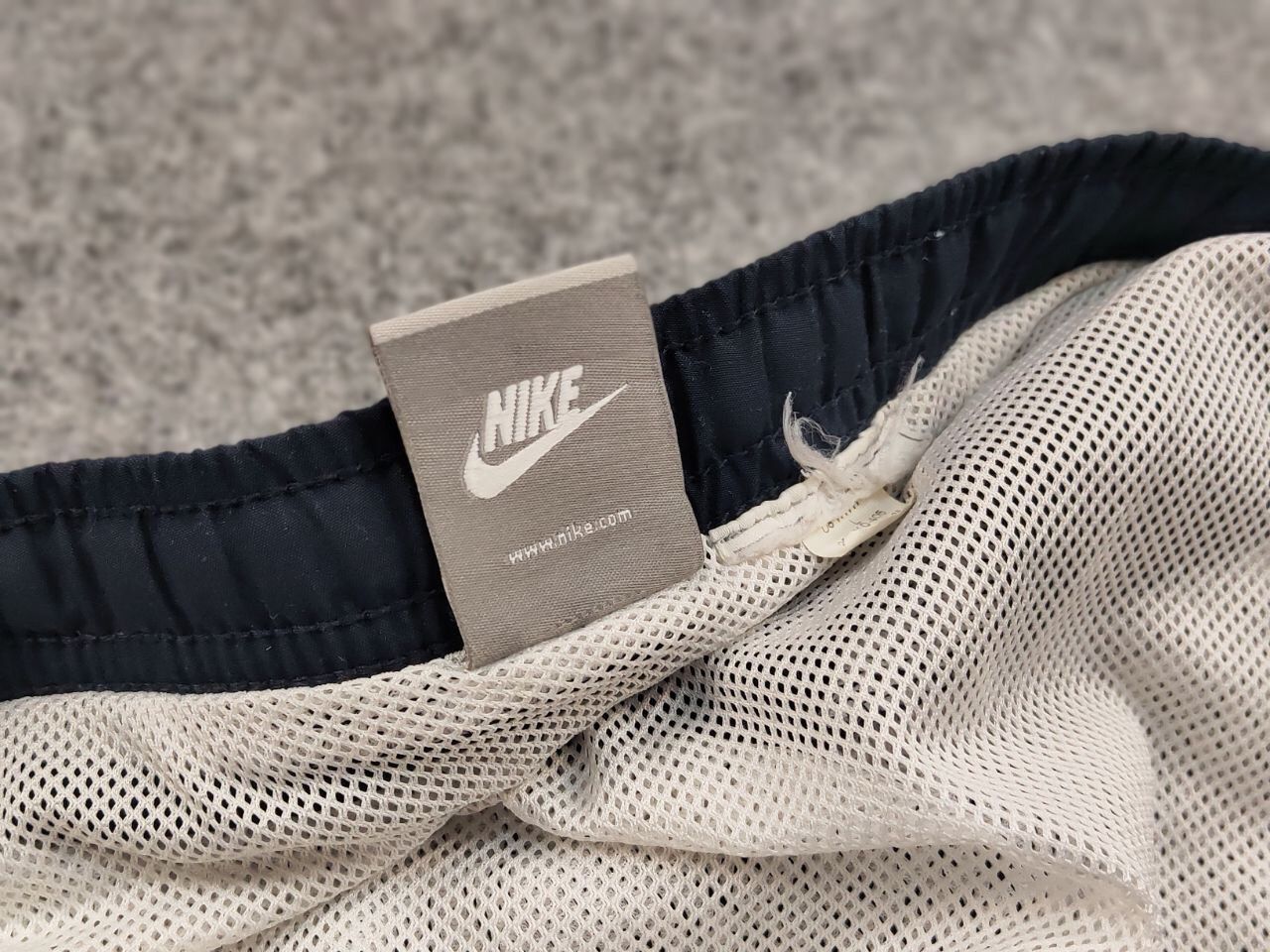 Nike Vintage Nike Shorts Blue Logo swoosh casual Y2K Streetwear Size US 34 / EU 50 - 13 Thumbnail