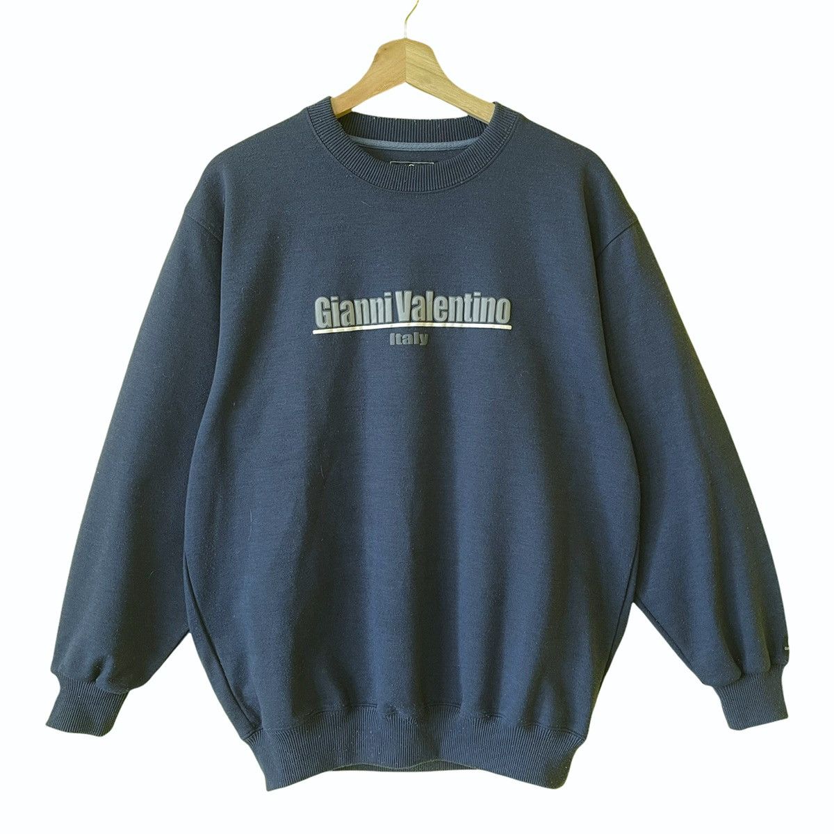 Designer Vintage Gianni Valentino Spellout Logo Sweatshirt Size M Size US M / EU 48-50 / 2 - 1 Thumbnail