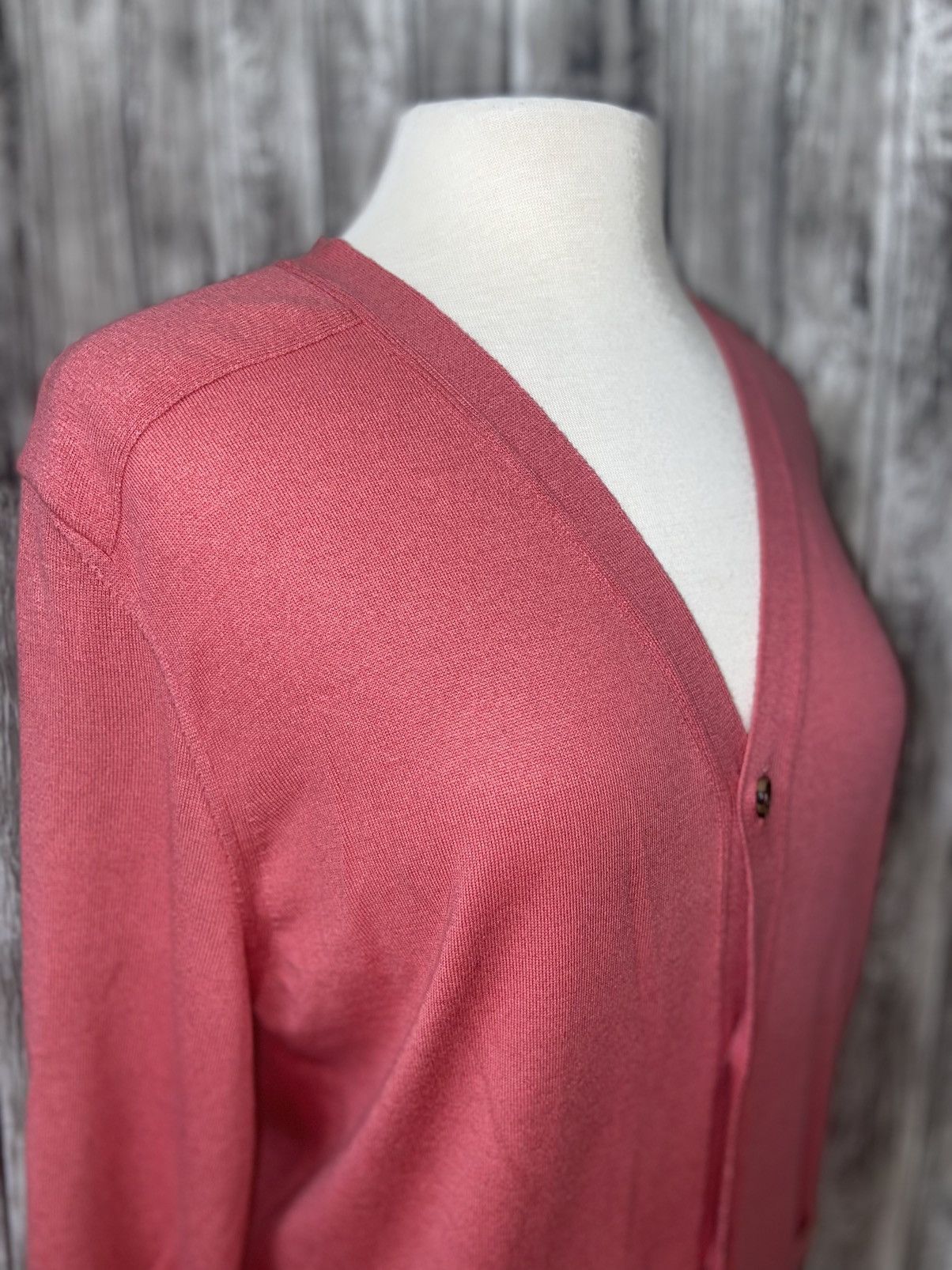 Burberry × Designer BURBERRY Cashmere Pink V-Neck Cardigan Size US S / EU 44-46 / 1 - 6 Thumbnail