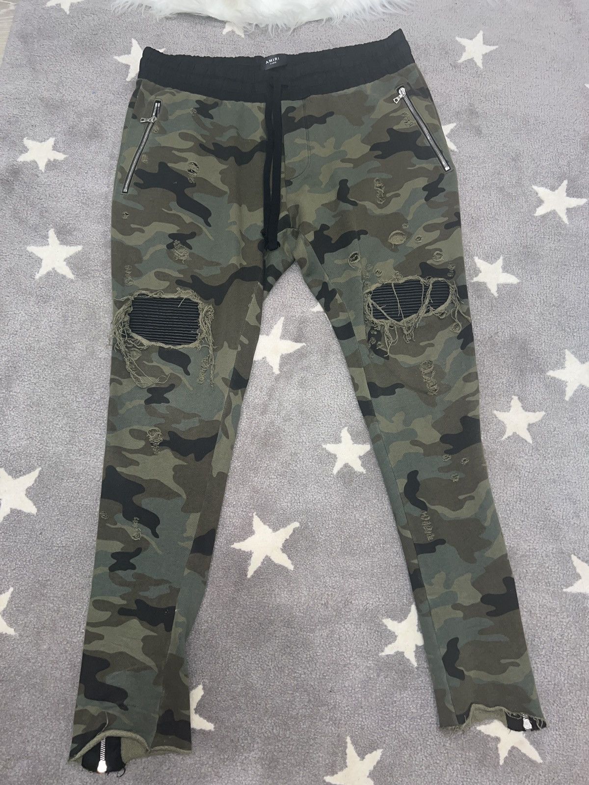 Image of Amiri Mx1 Camo Green Leather Patch Sweatpants Joggers, Men's (Size 36)