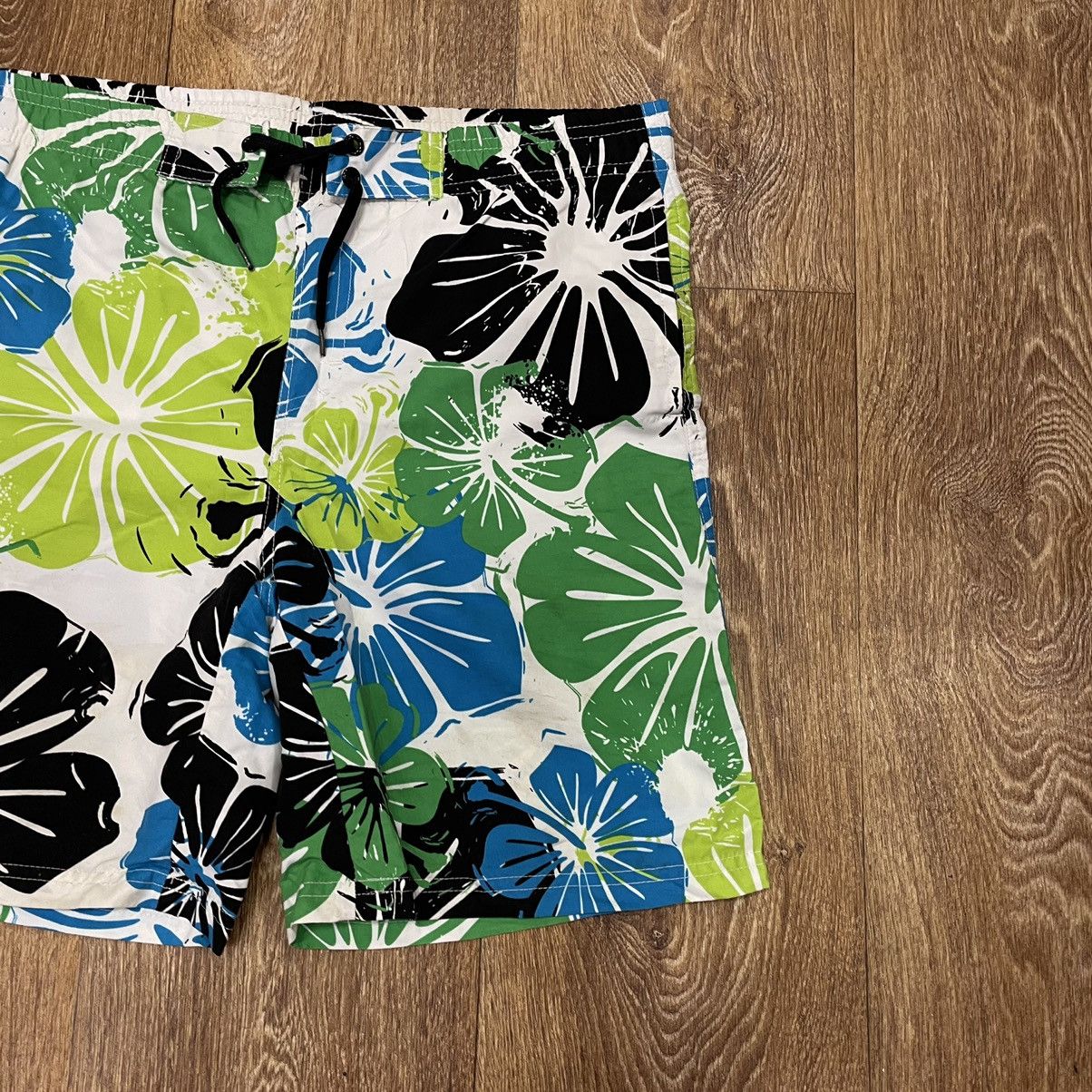 Vintage Vintage 90s Art Hawaii Shorts Swim Wear Y2K Streetwear Size US 29 - 3 Thumbnail