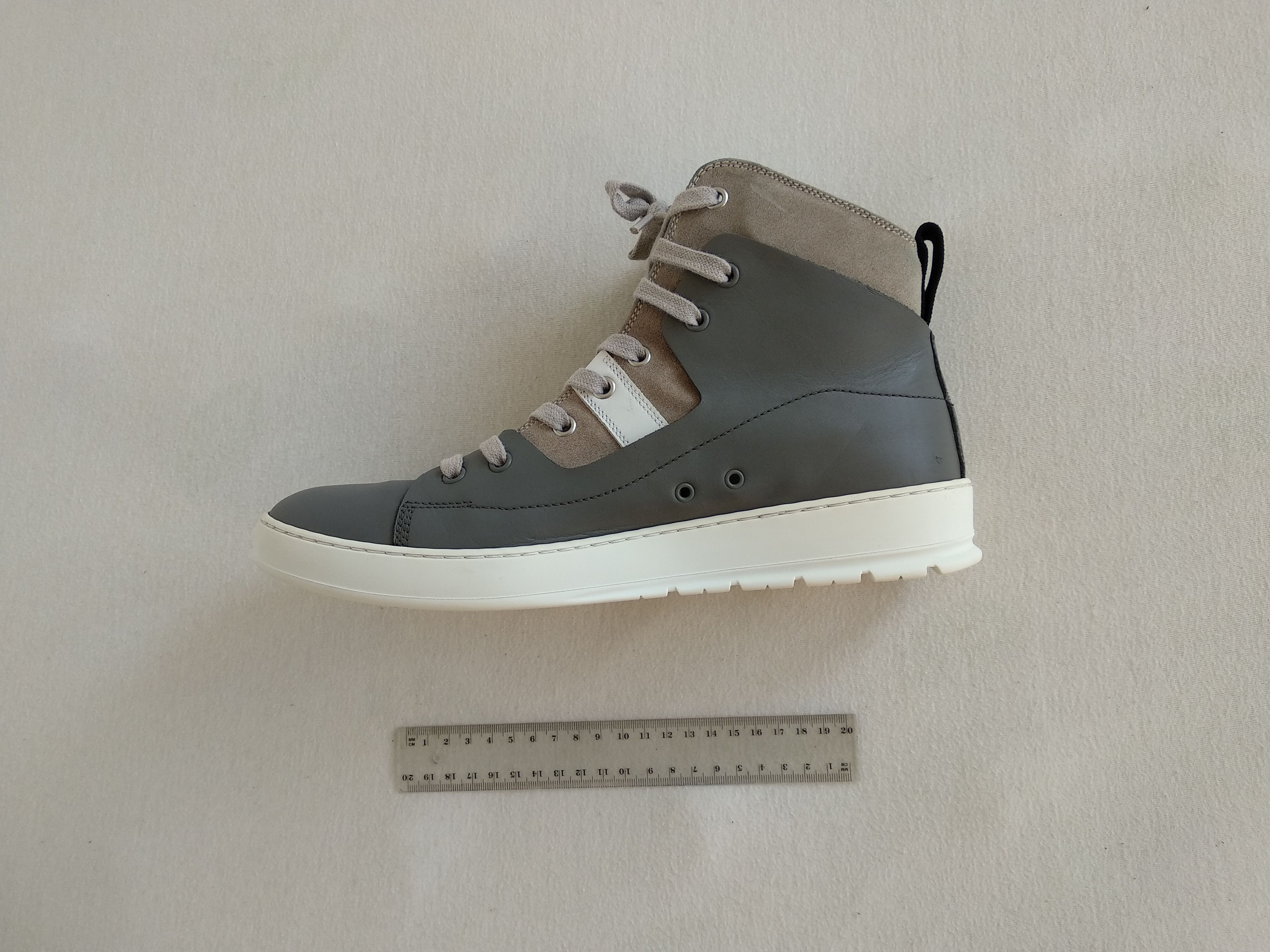 Dior Leather High Top Sneakers Trainers Size US 9.5 / EU 42-43 - 10 Thumbnail