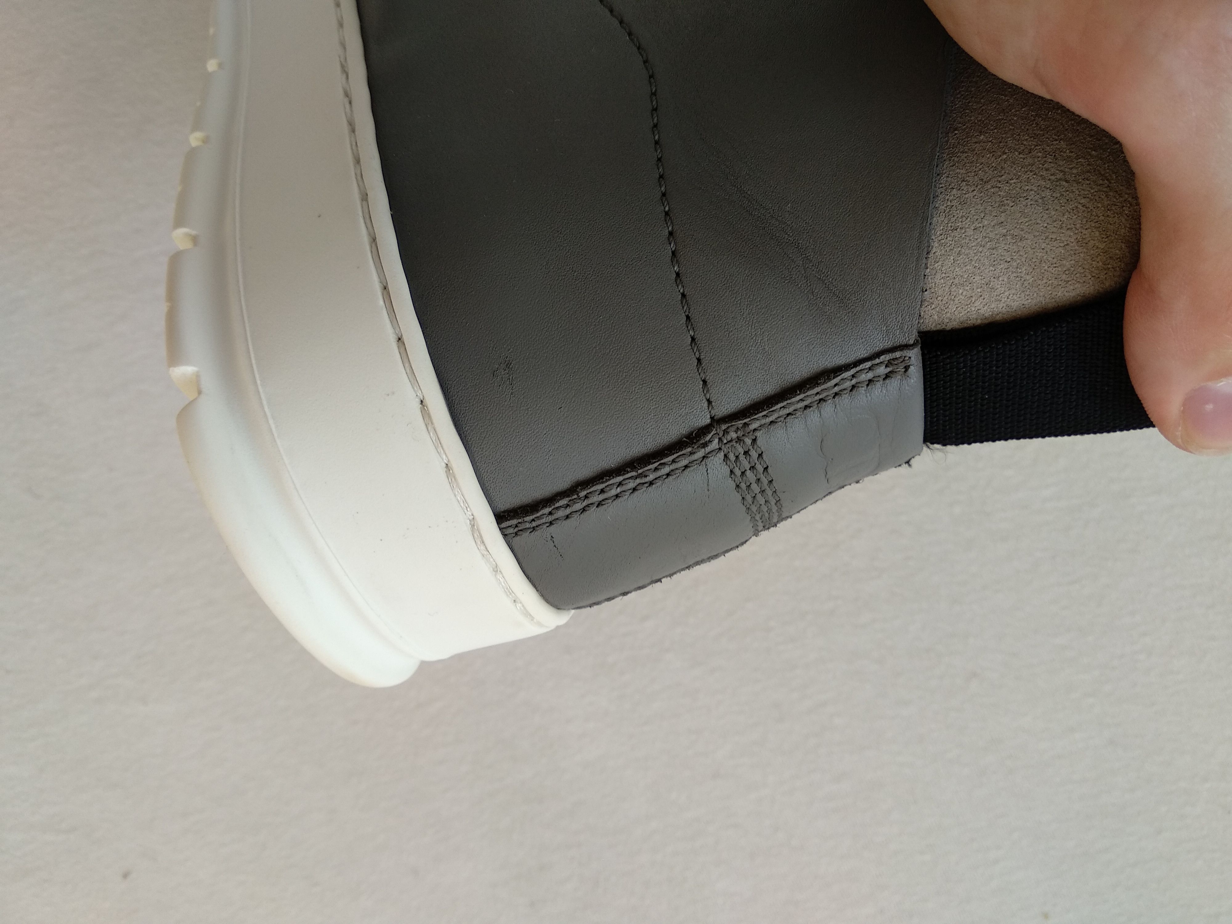 Dior Leather High Top Sneakers Trainers Size US 9.5 / EU 42-43 - 12 Thumbnail
