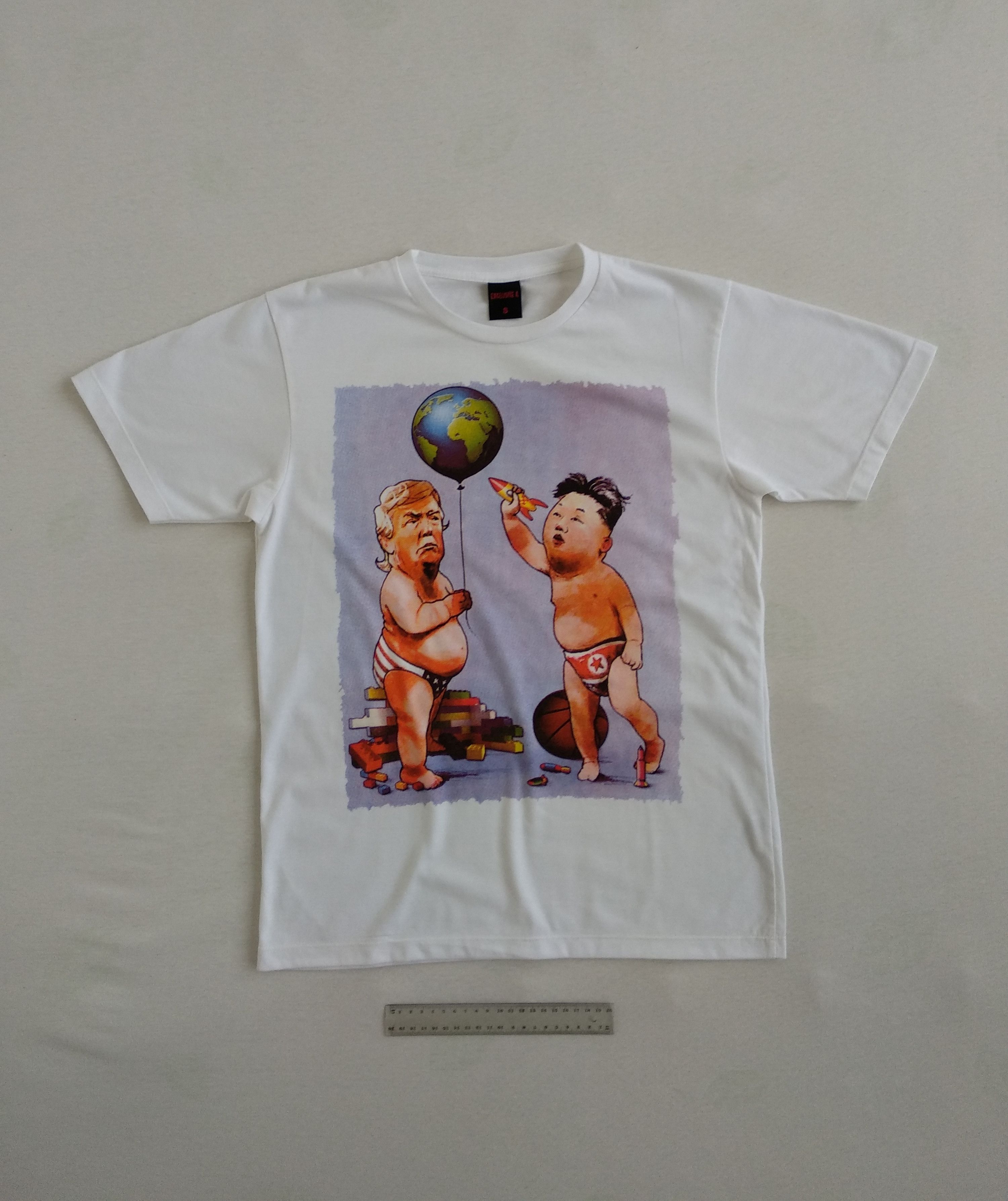 Donald Trump × Vintage Exclusive A - Trump & Kim Jong-Un Nuclear Graphic Size US S / EU 44-46 / 1 - 1 Thumbnail