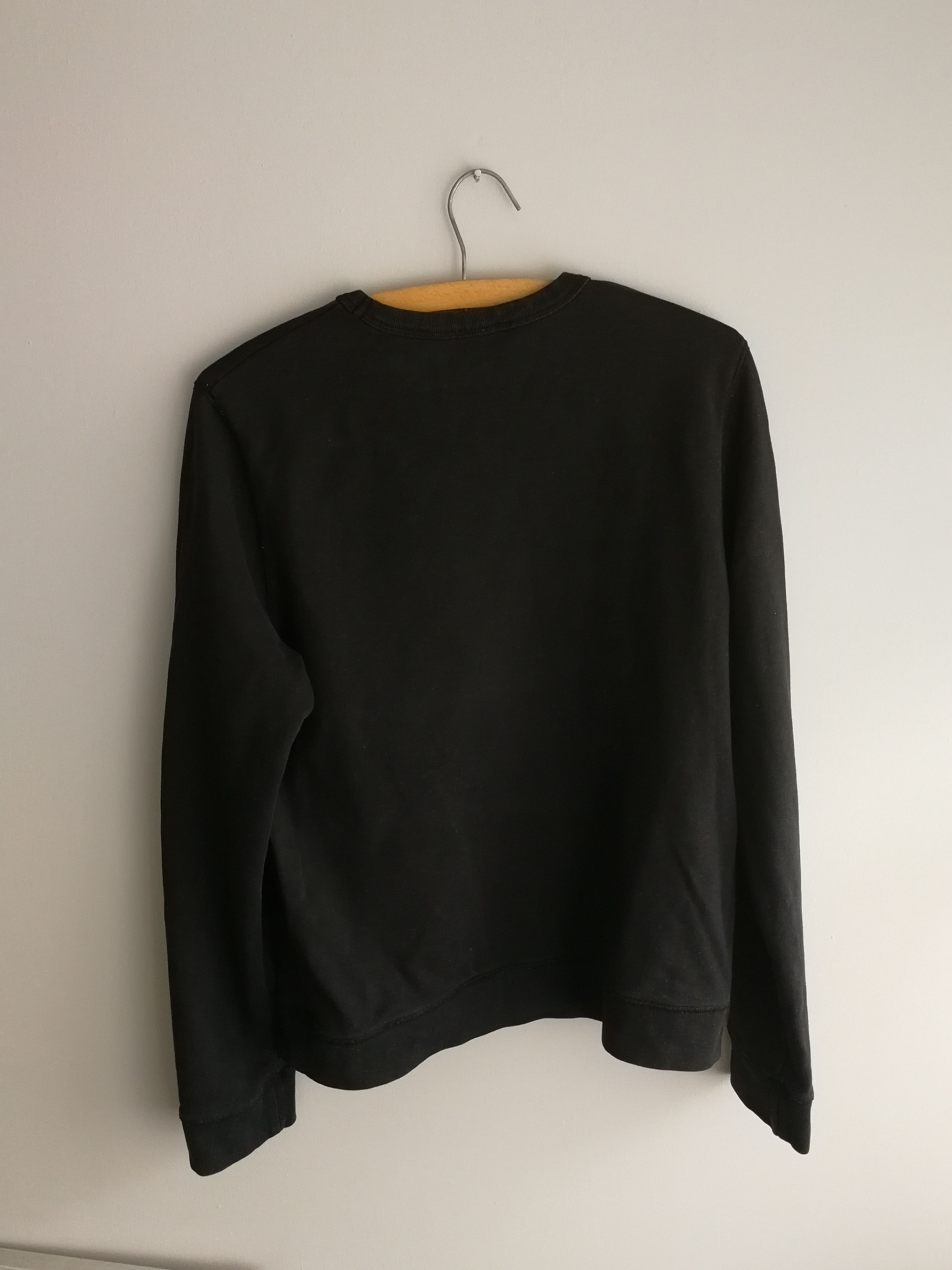 Alexander McQueen Alexander McQueen angry bunny crewneck rare (free Ship) Size US L / EU 52-54 / 3 - 3 Thumbnail