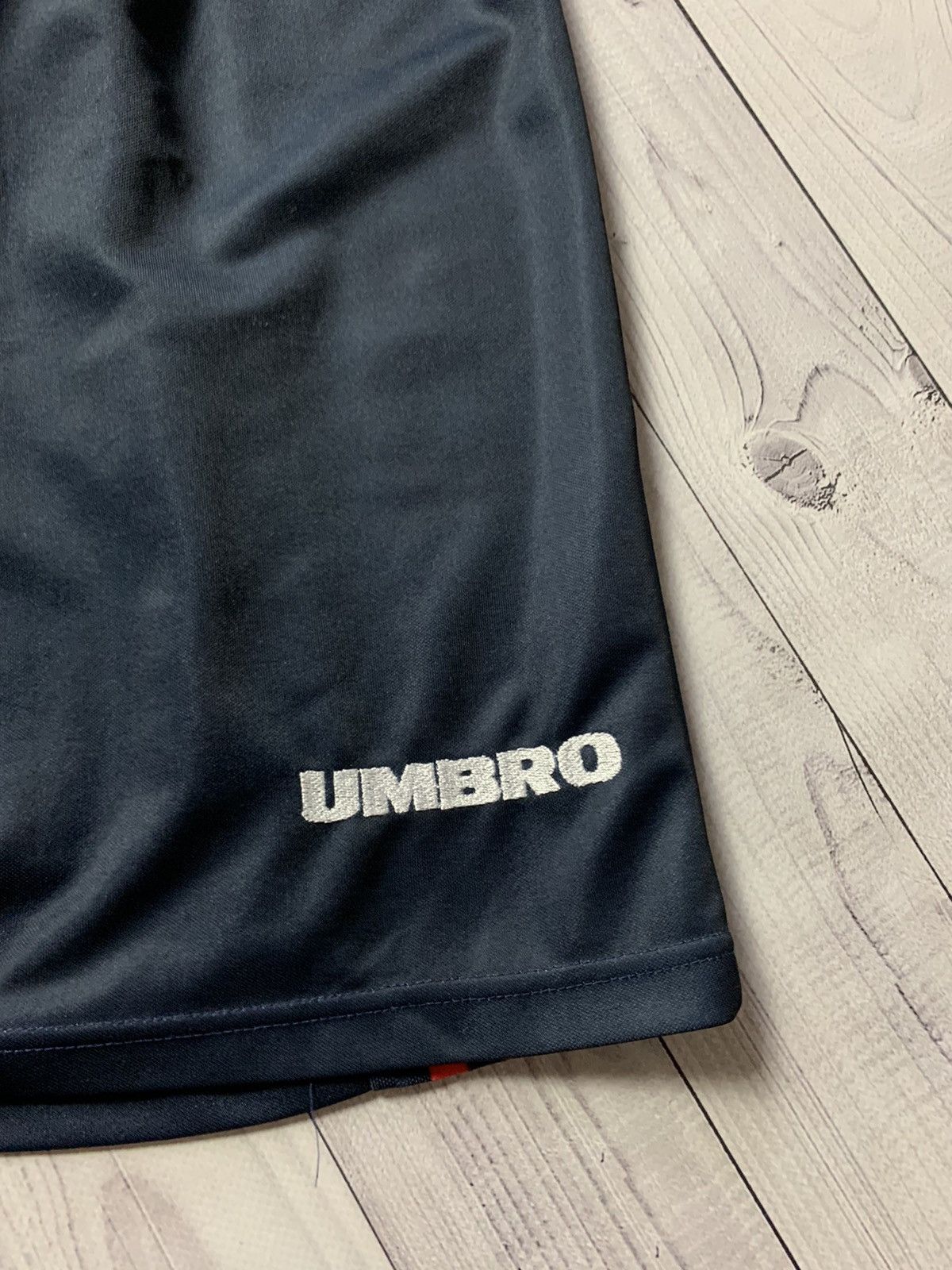 Umbro Vintage Soccer jersey shorts Ajax size XL rare Size US XL / EU 56 / 4 - 7 Thumbnail