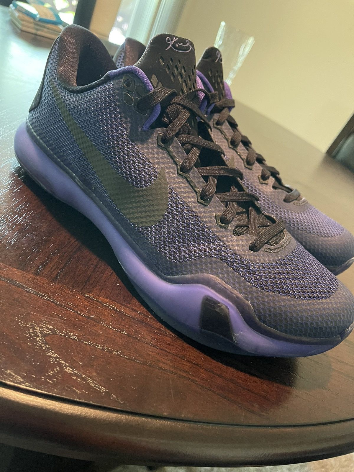NBA Kobe 10 Blackout 2015 Size US 10.5 / EU 43-44 - 2 Thumbnail